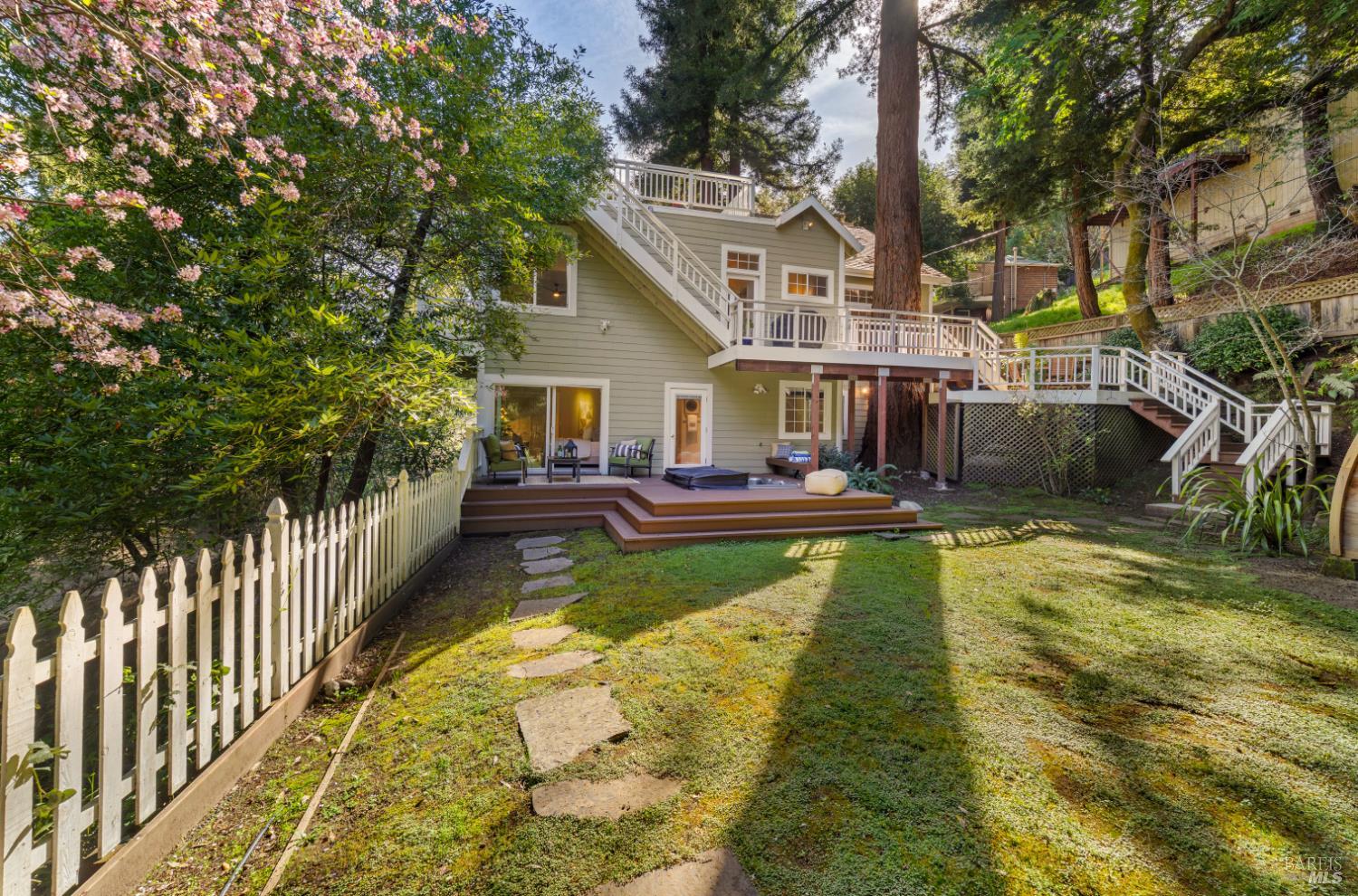 43 Creek Road