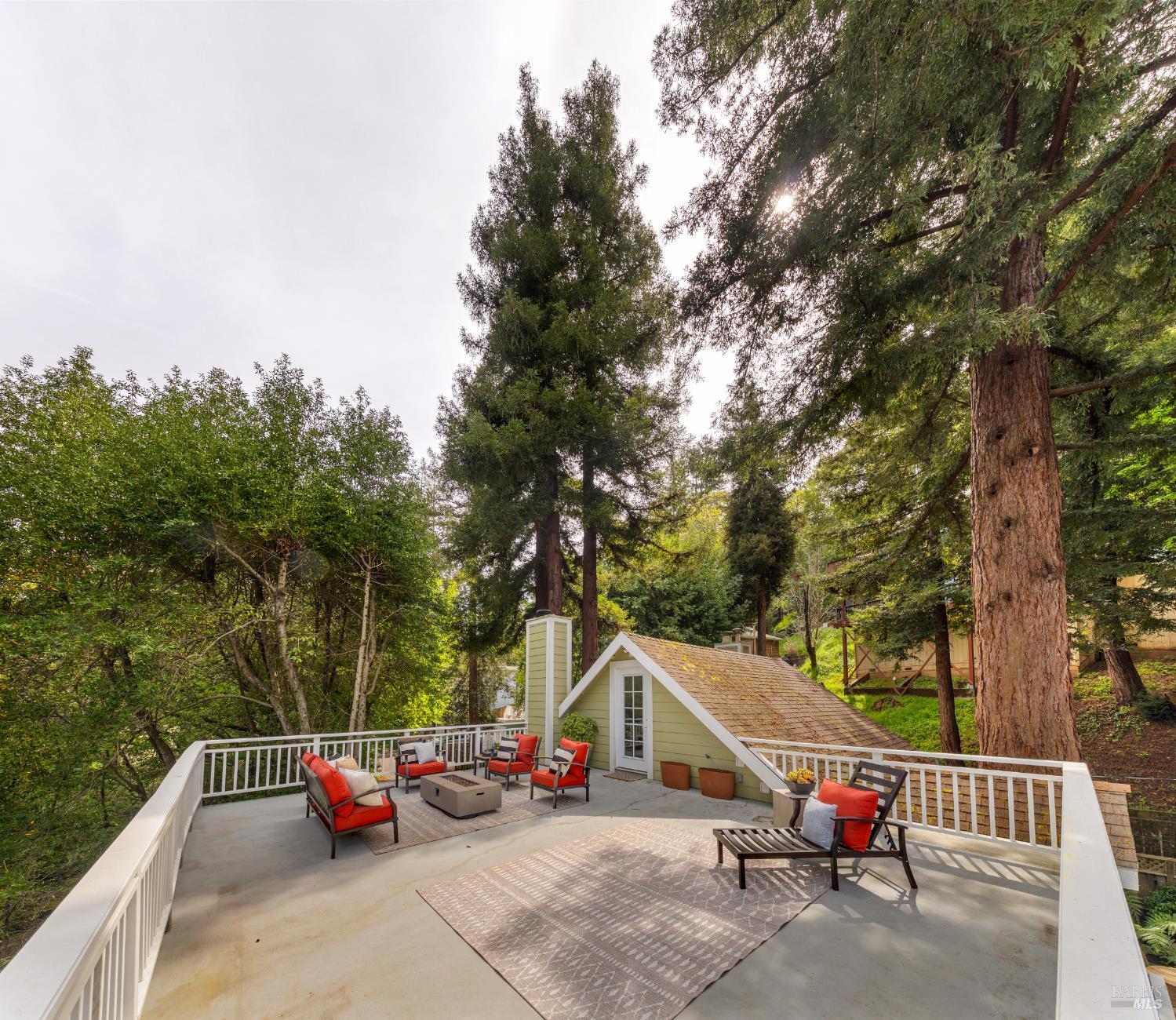 43 Creek Road