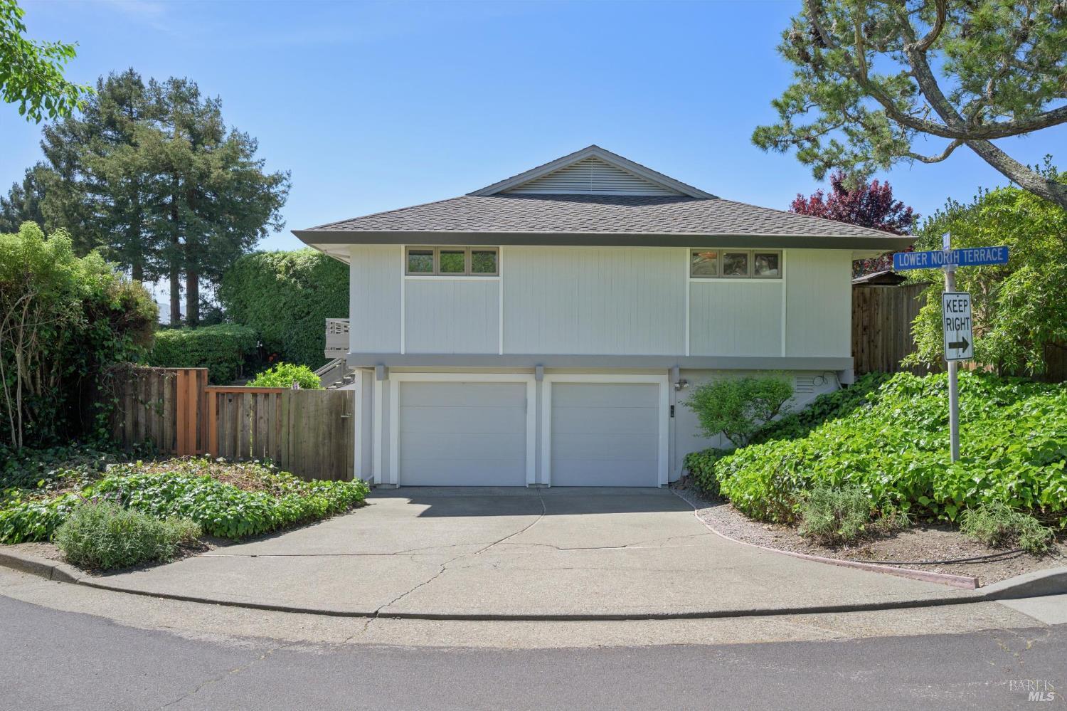 55 Upper North Terrace
