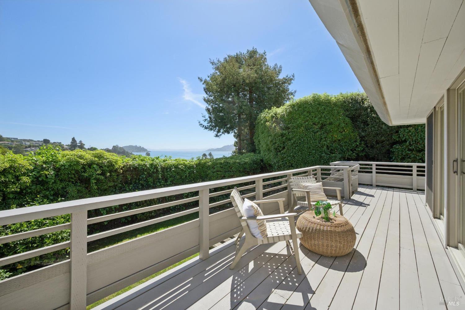 55 Upper North Terrace