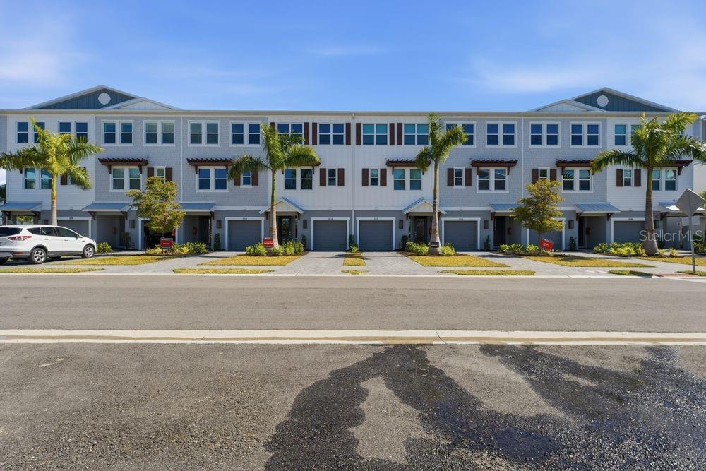1623 SEA HAVEN DR #304