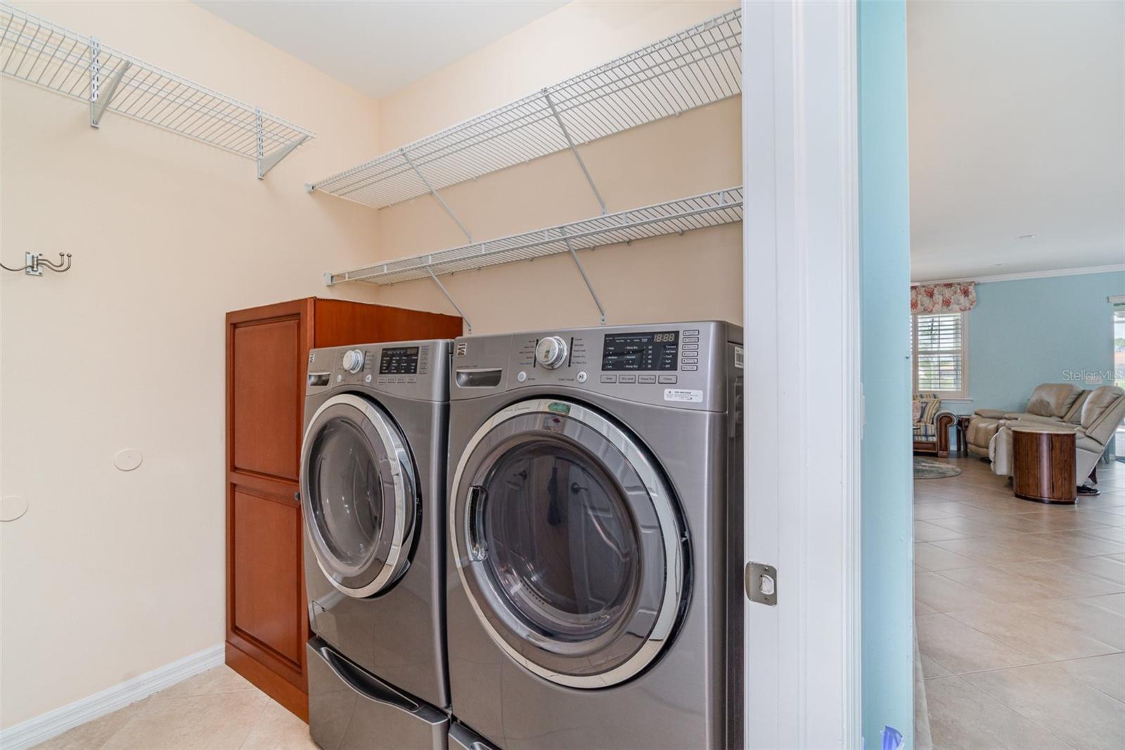 3373 MAGNOLIA LANDING LN