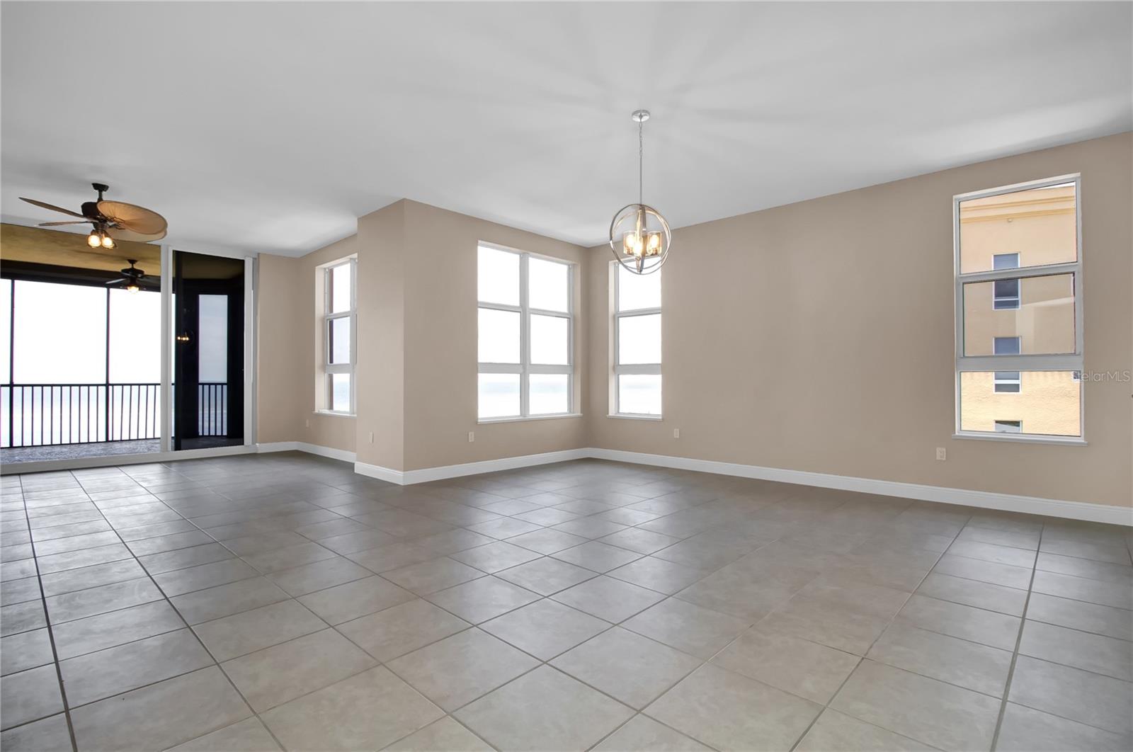 3321 SUNSET KEY CIR #609