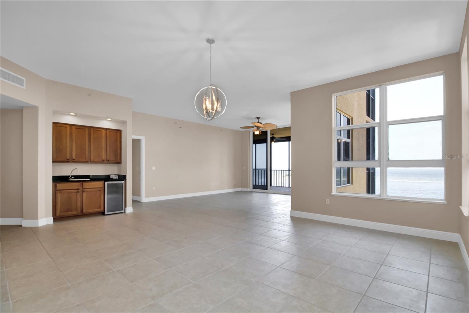 3321 SUNSET KEY CIR #609