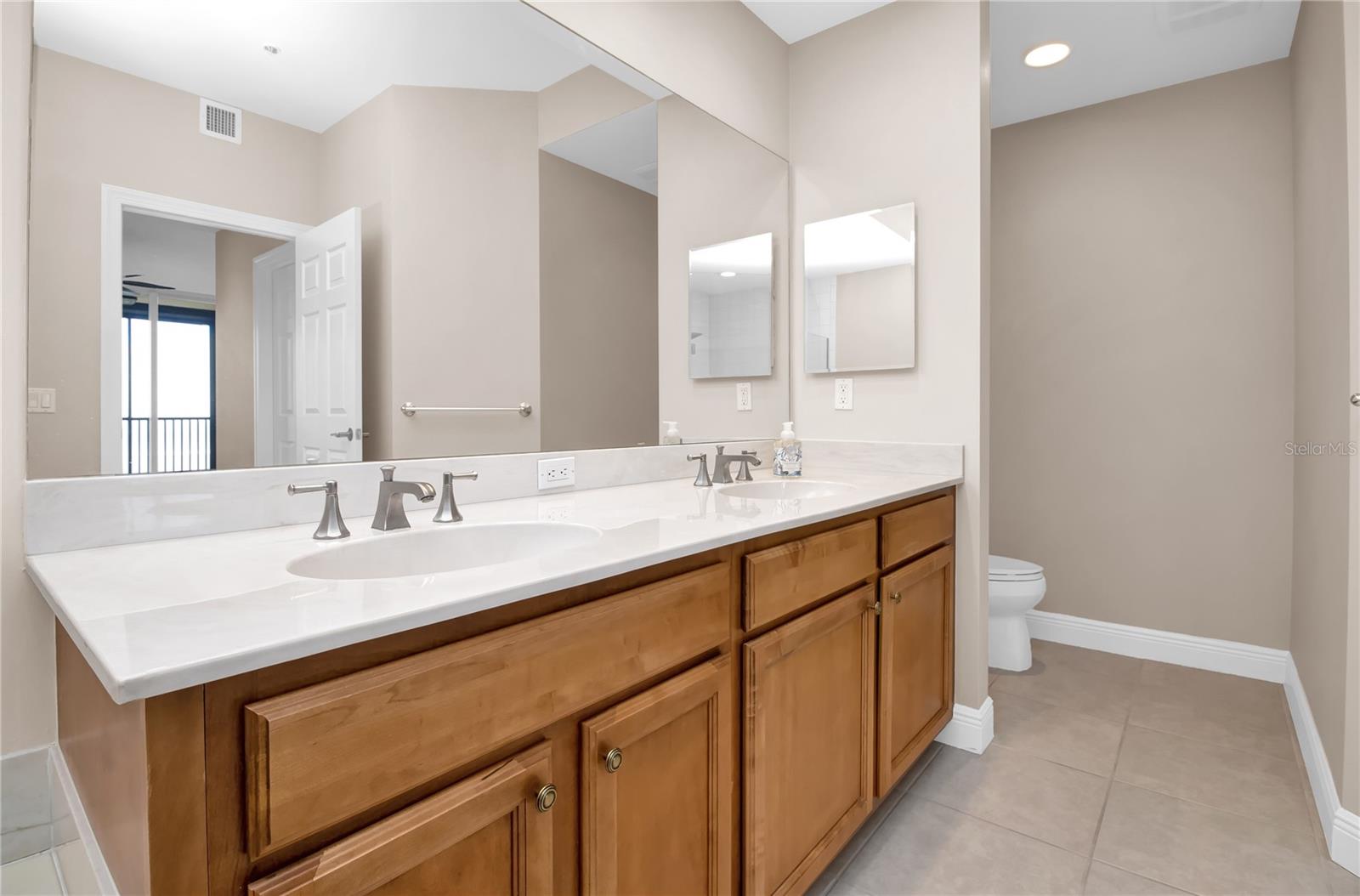 3321 SUNSET KEY CIR #609