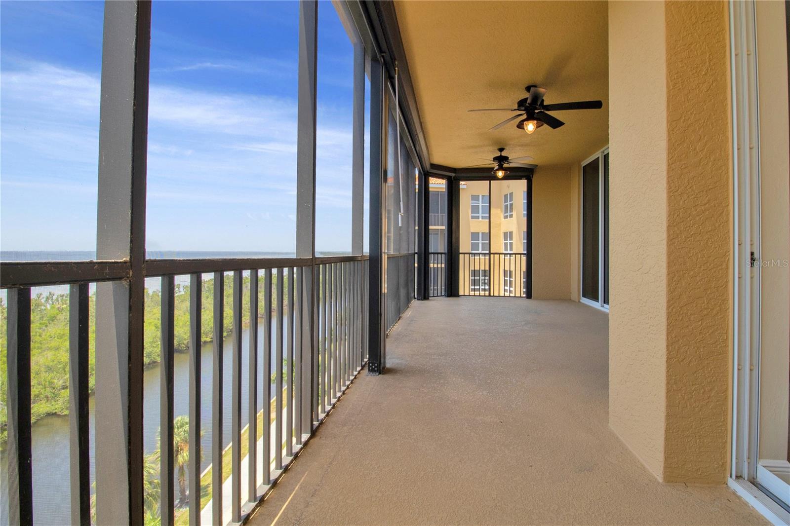 3321 SUNSET KEY CIR #609