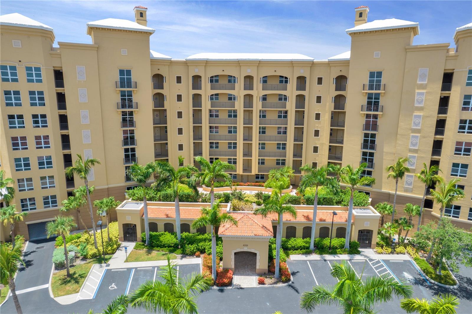 3321 SUNSET KEY CIR #609