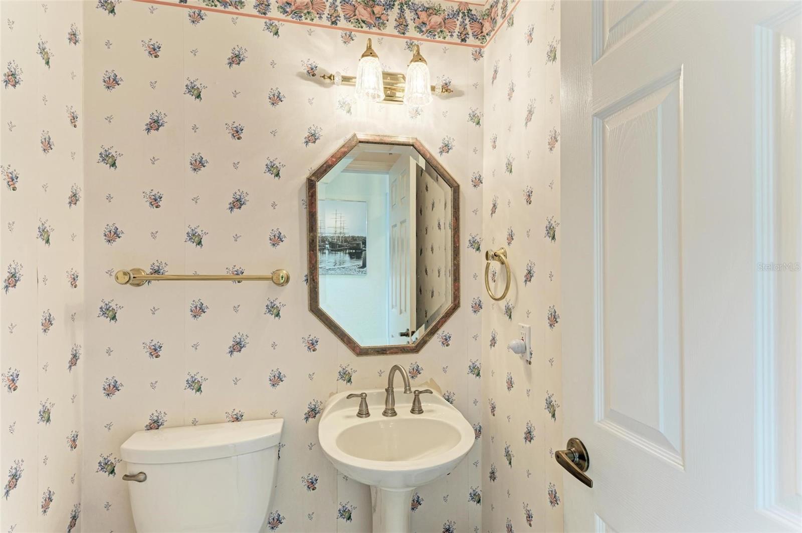 3800 BAL HARBOR BLVD #216