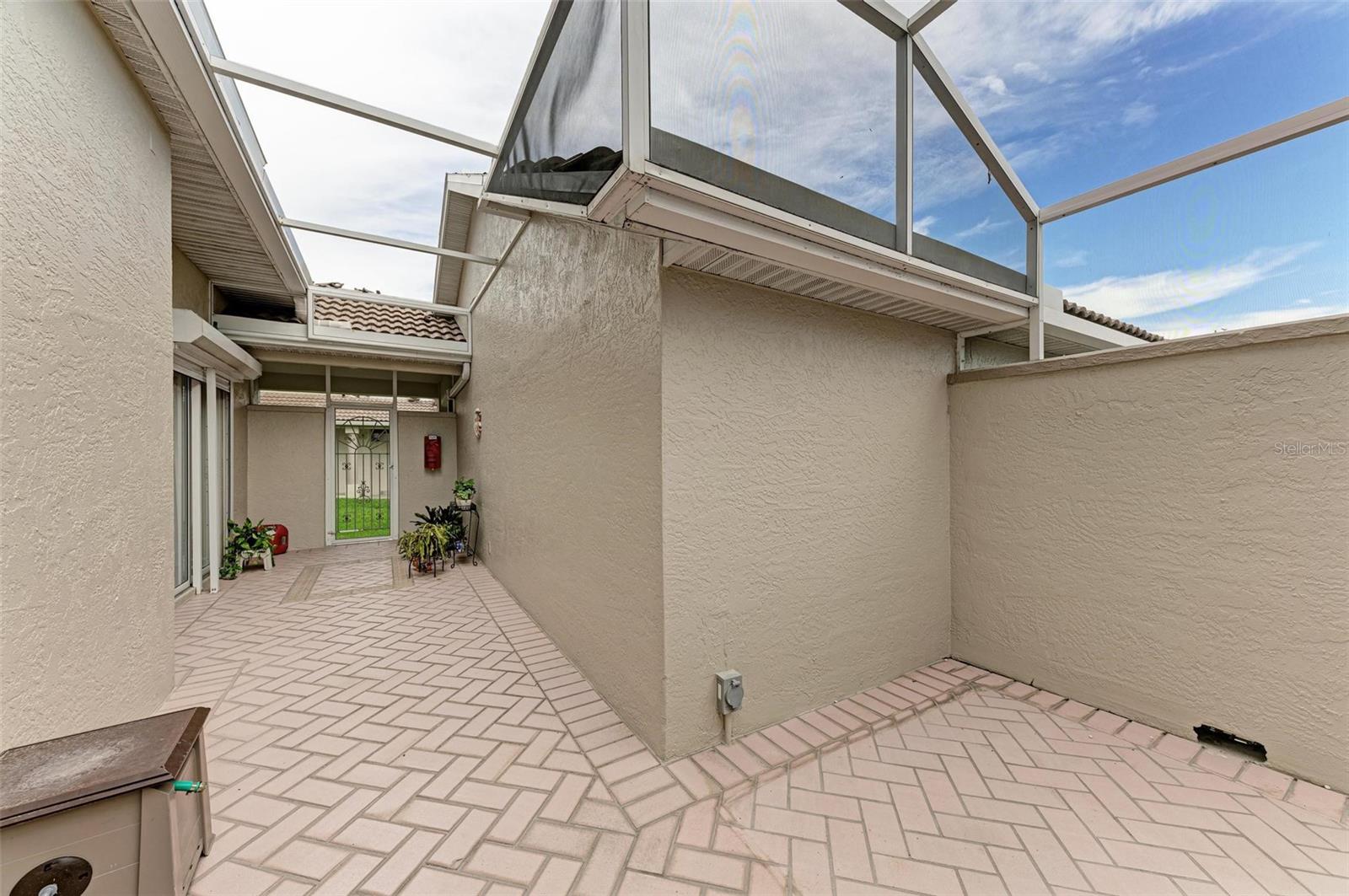 3800 BAL HARBOR BLVD #216