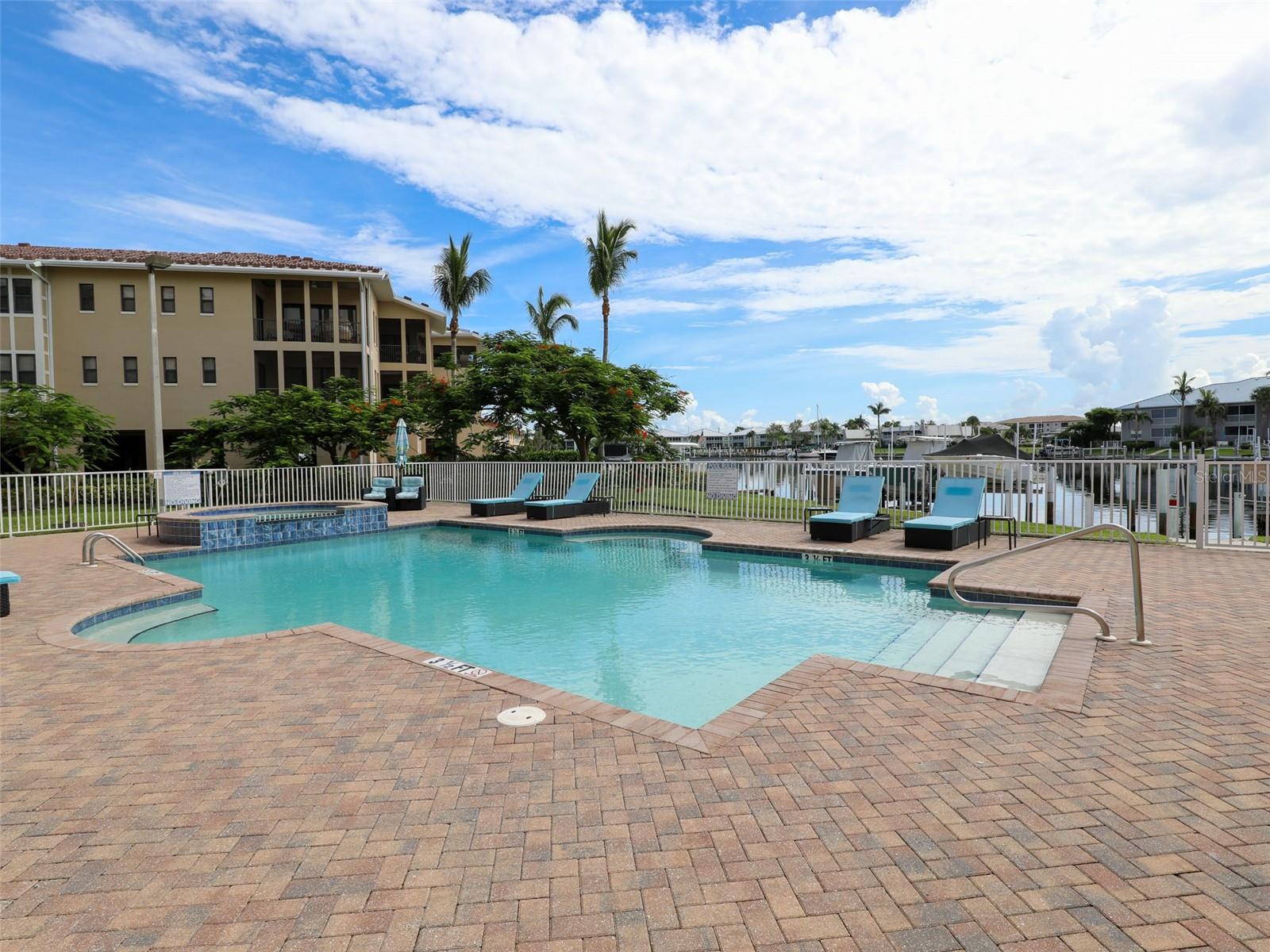 3322 PURPLE MARTIN DR #131