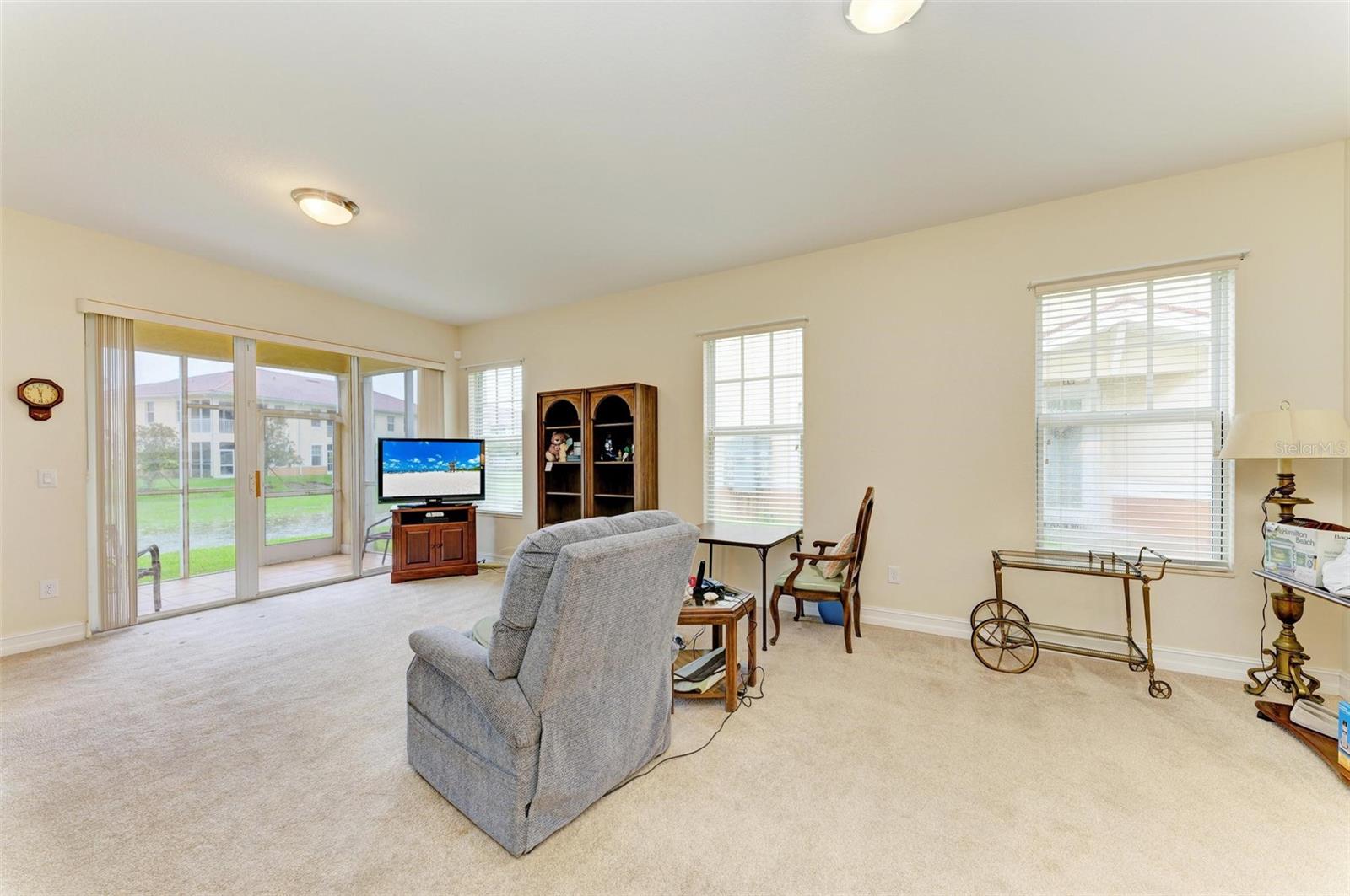 240 WEST END DR #1313