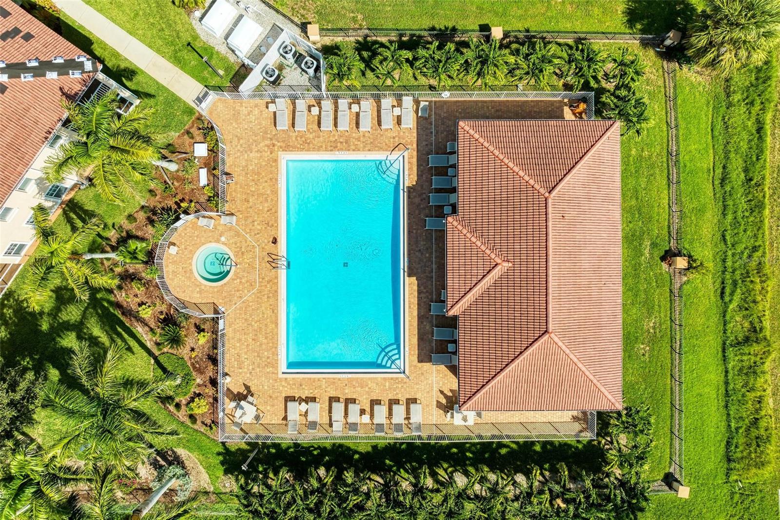 240 WEST END DR #1313