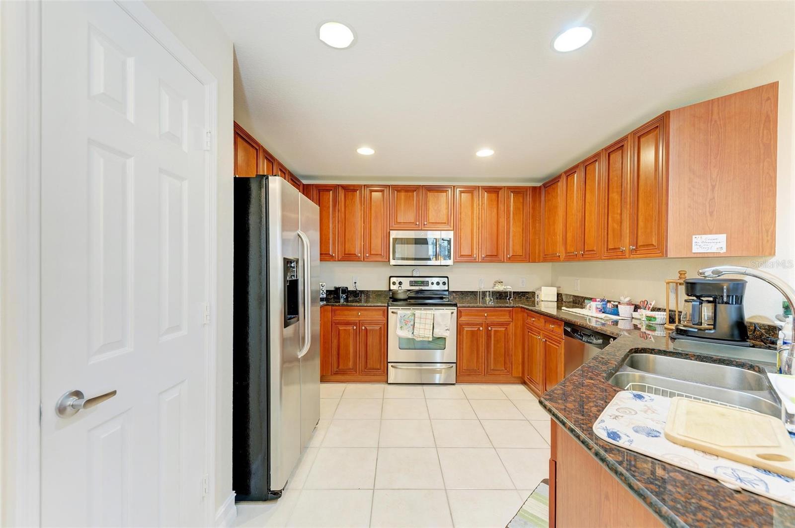 240 WEST END DR #1313