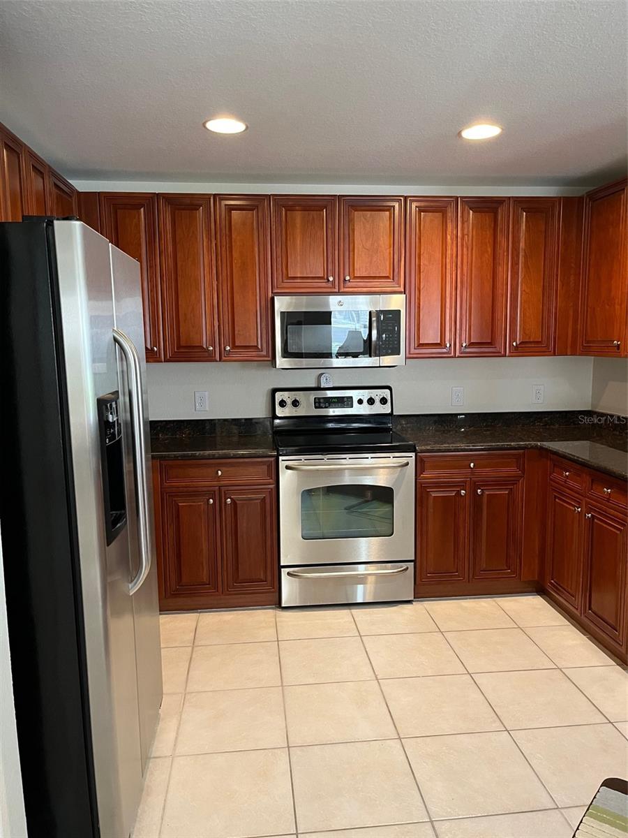 240 WEST END DR #1313