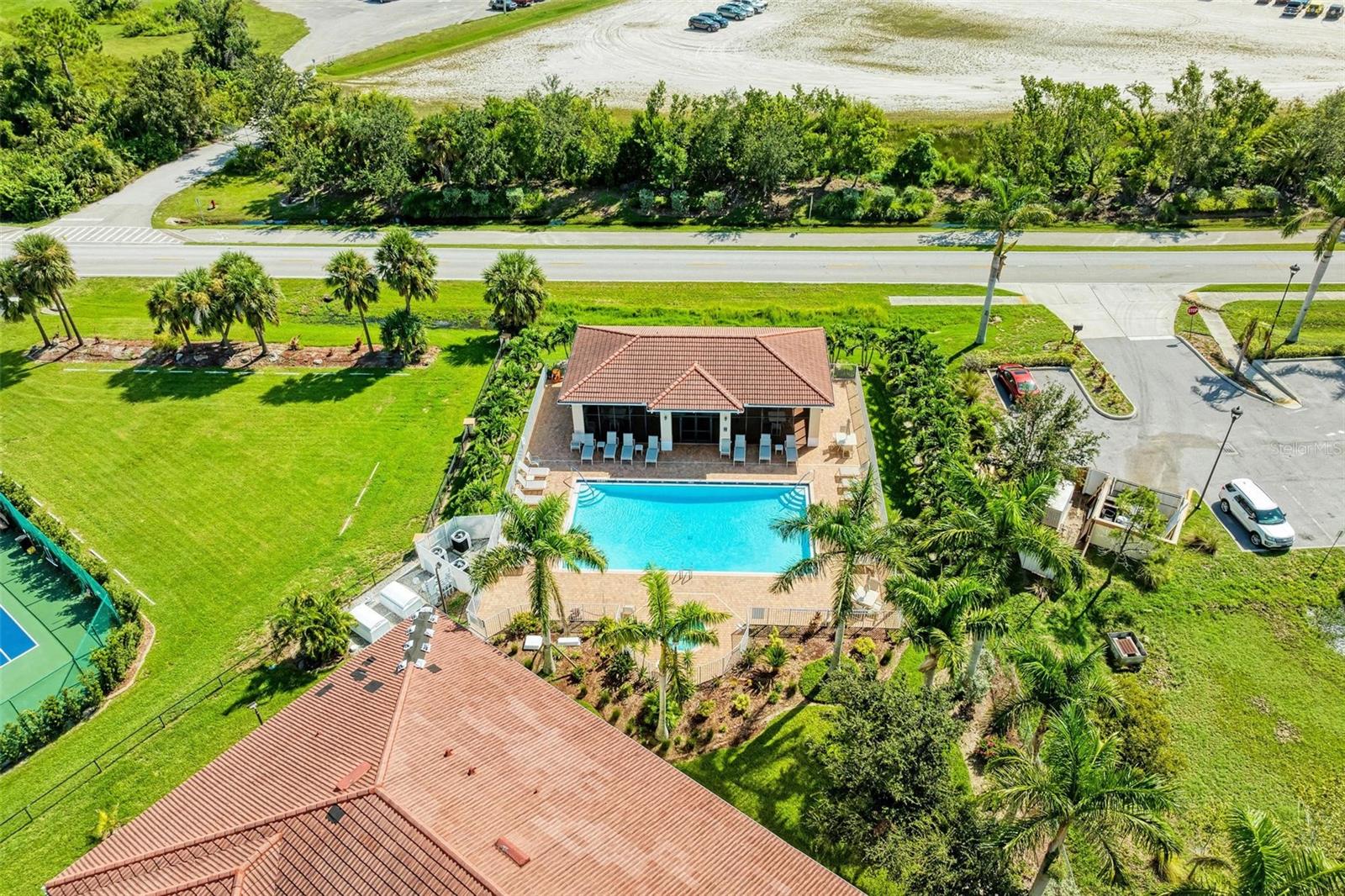 240 WEST END DR #1313