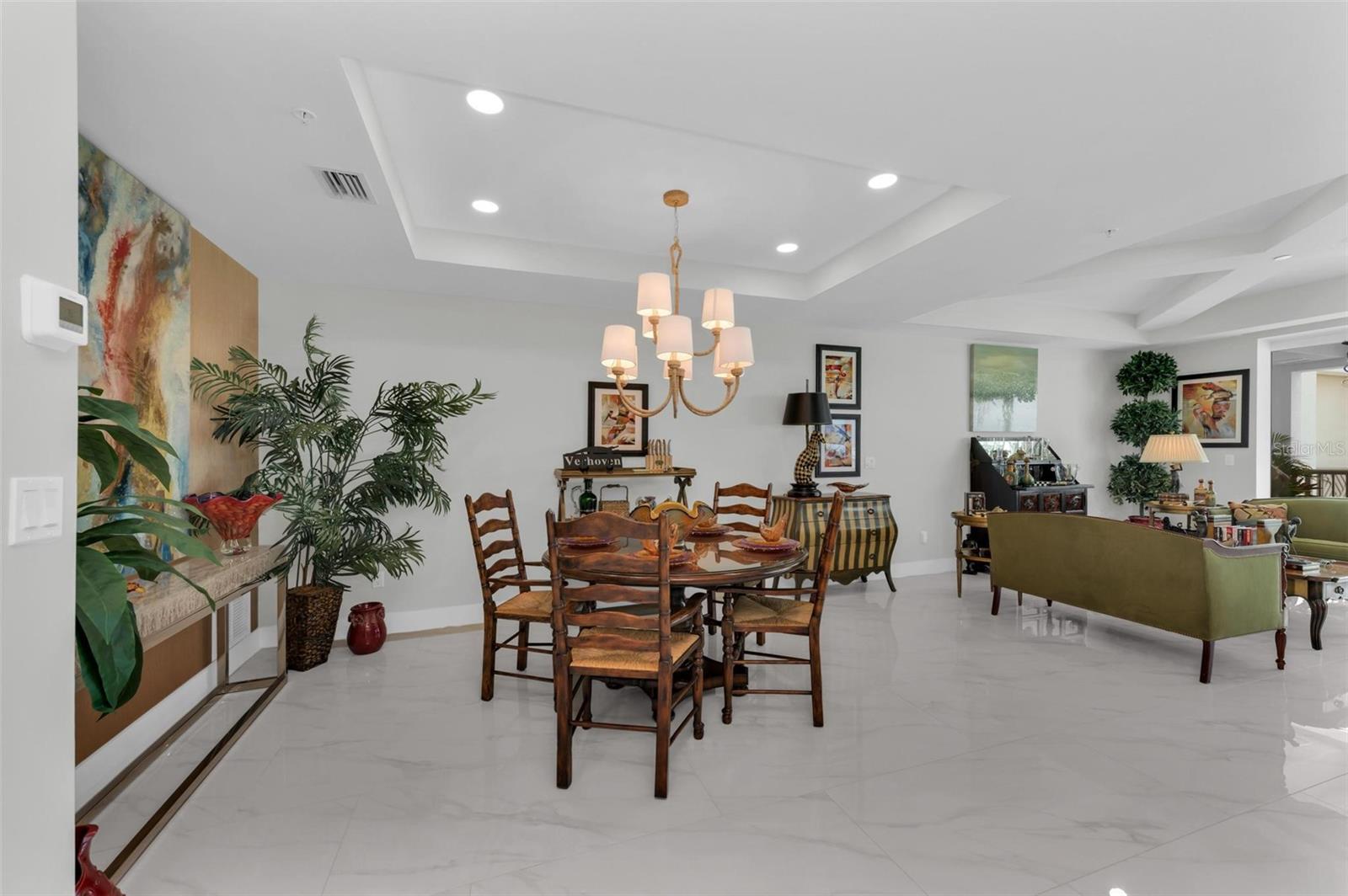 1425 PARK BEACH CIR #139