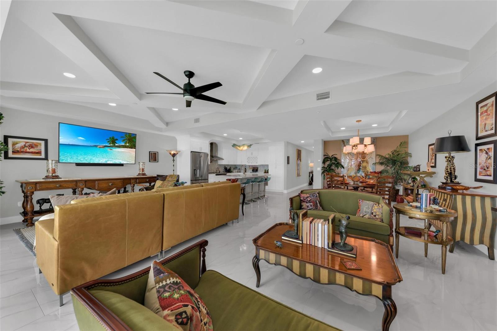 1425 PARK BEACH CIR #139