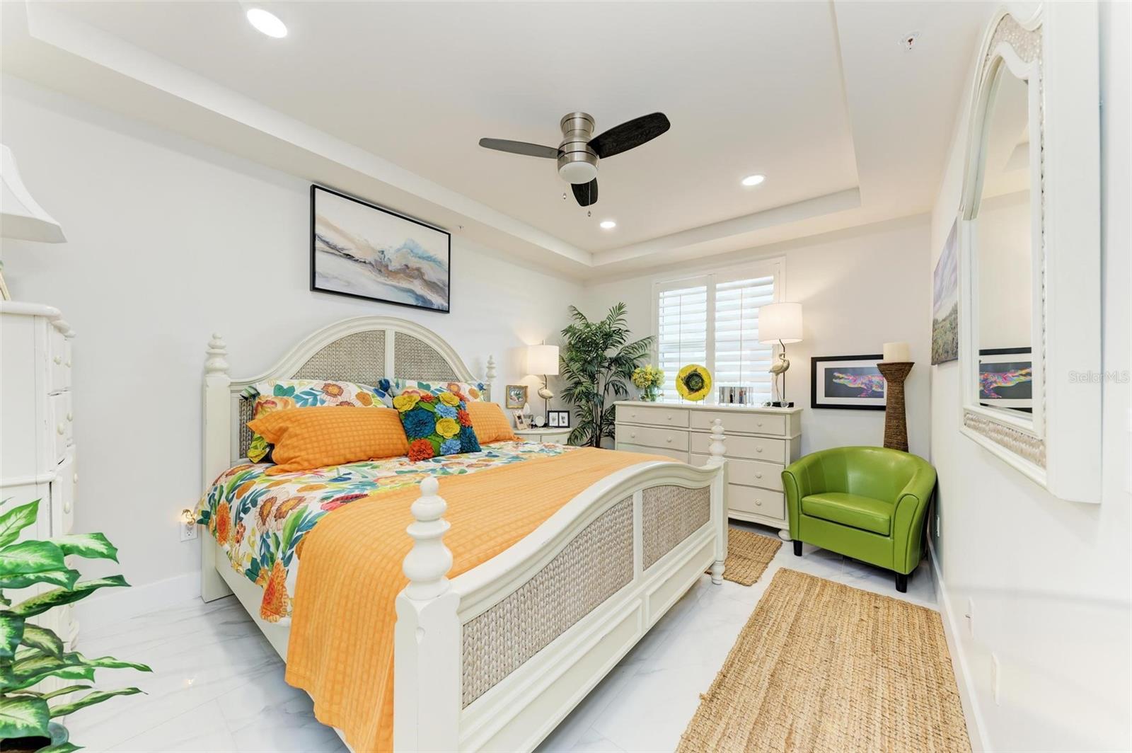 1425 PARK BEACH CIR #139