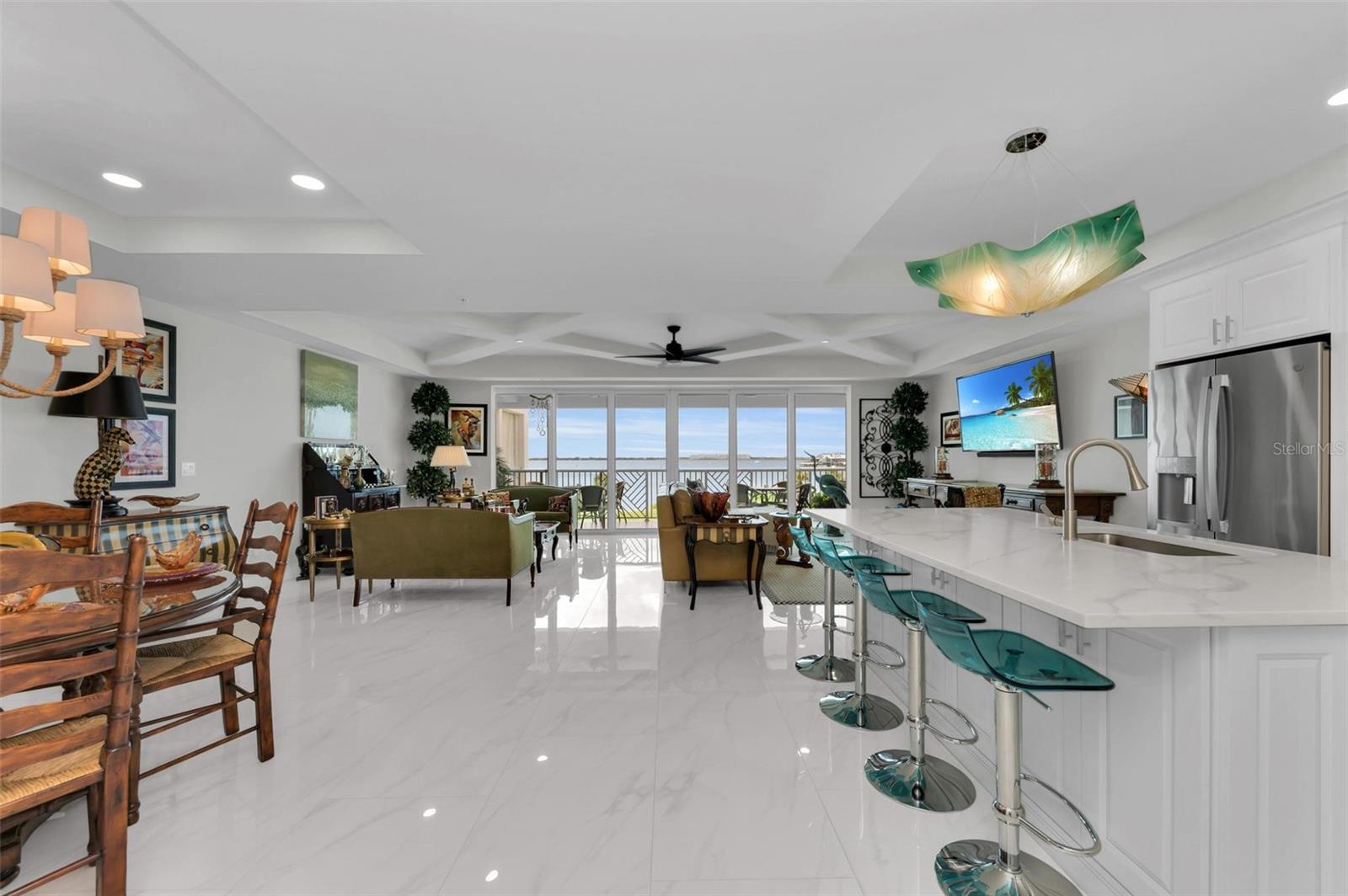 1425 PARK BEACH CIR #139