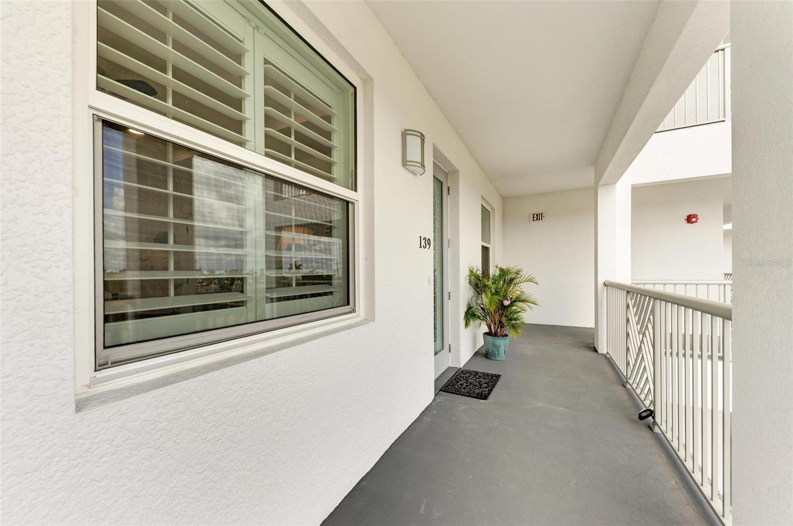 1425 PARK BEACH CIR #139