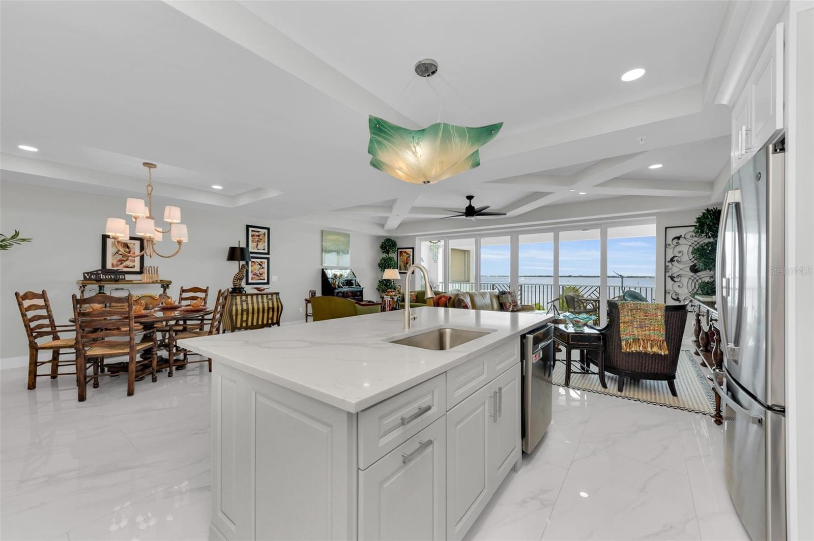 1425 PARK BEACH CIR #139