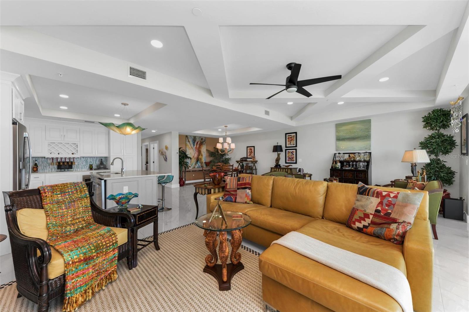 1425 PARK BEACH CIR #139