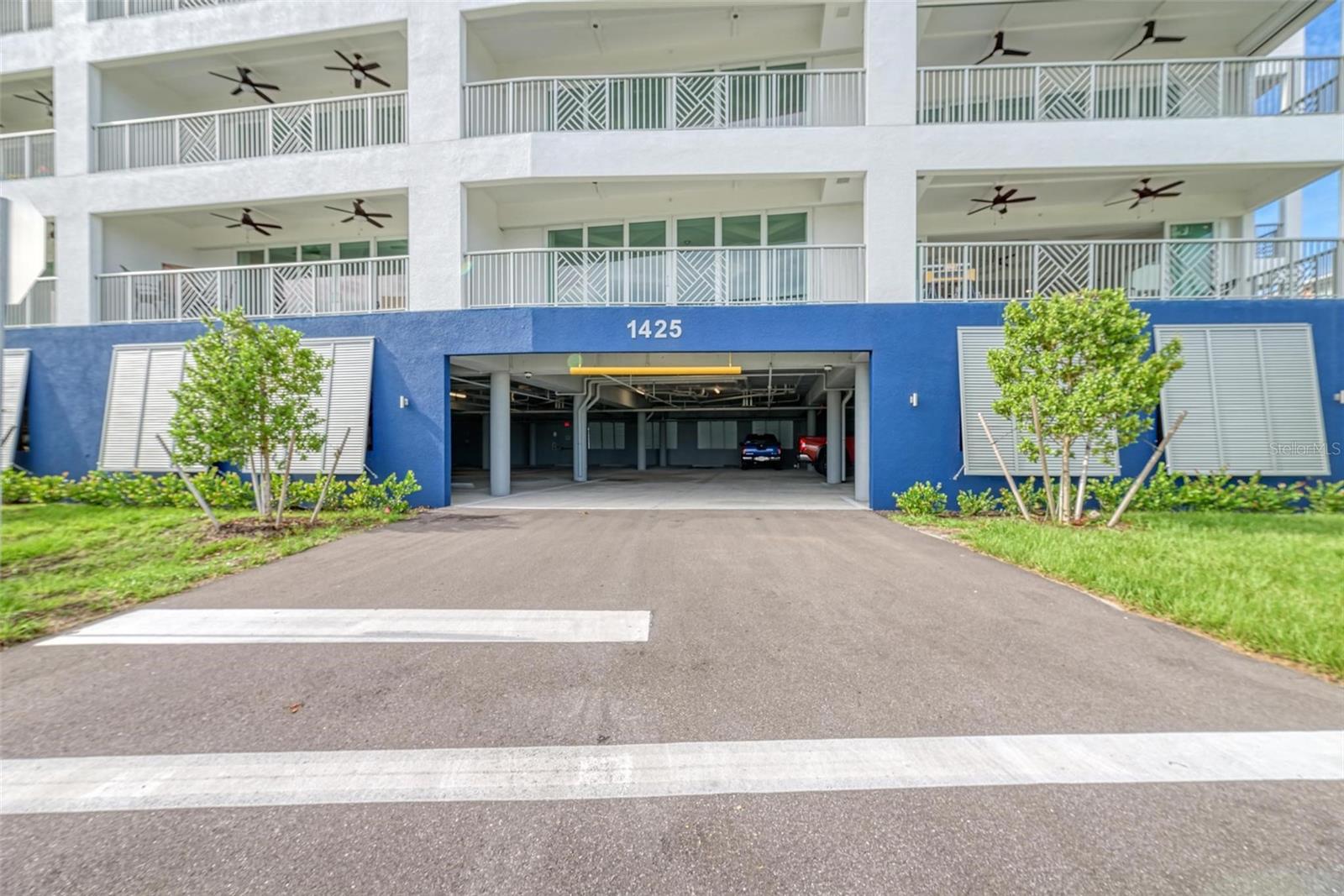 1425 PARK BEACH CIR #1311