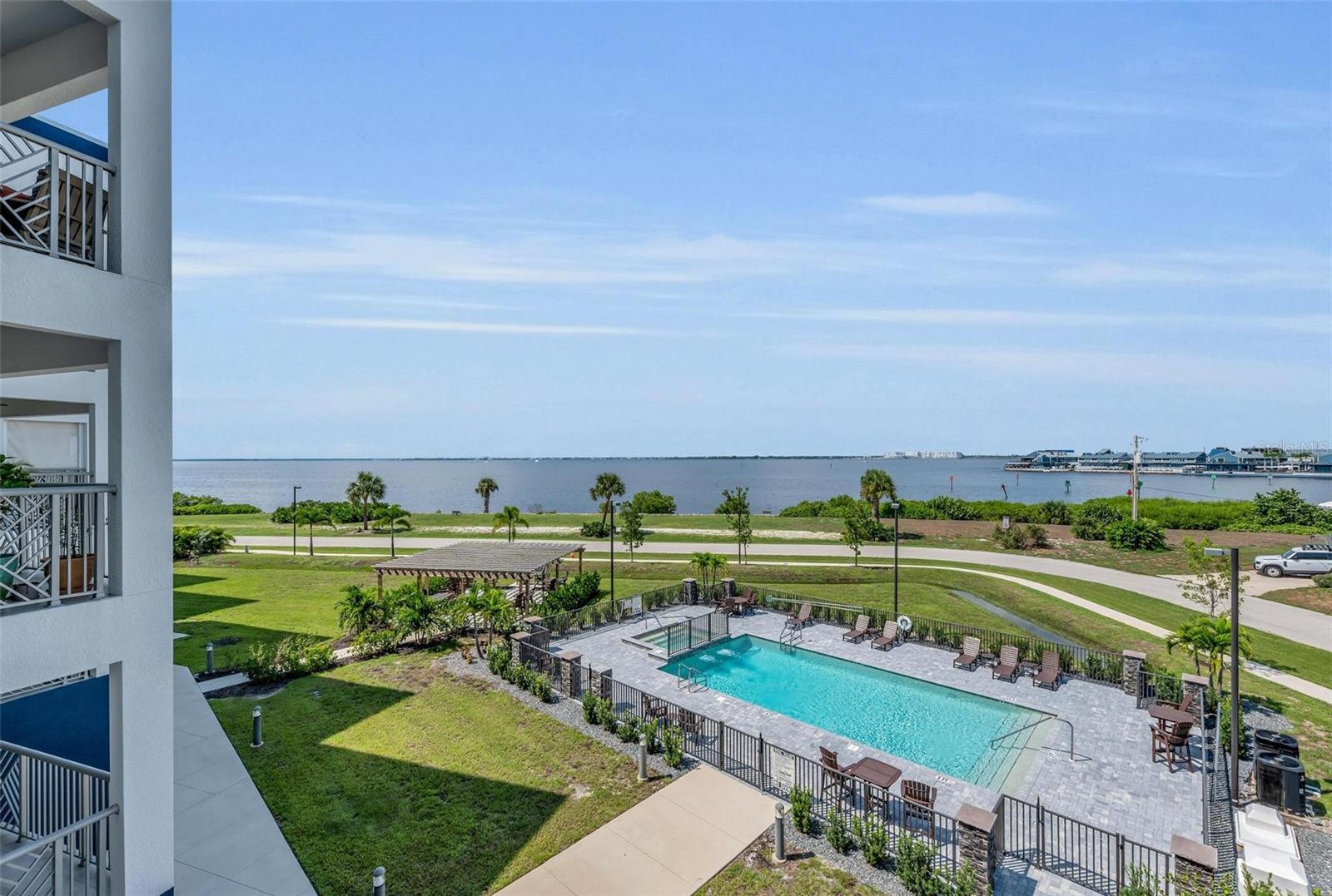 1425 PARK BEACH CIR #1311