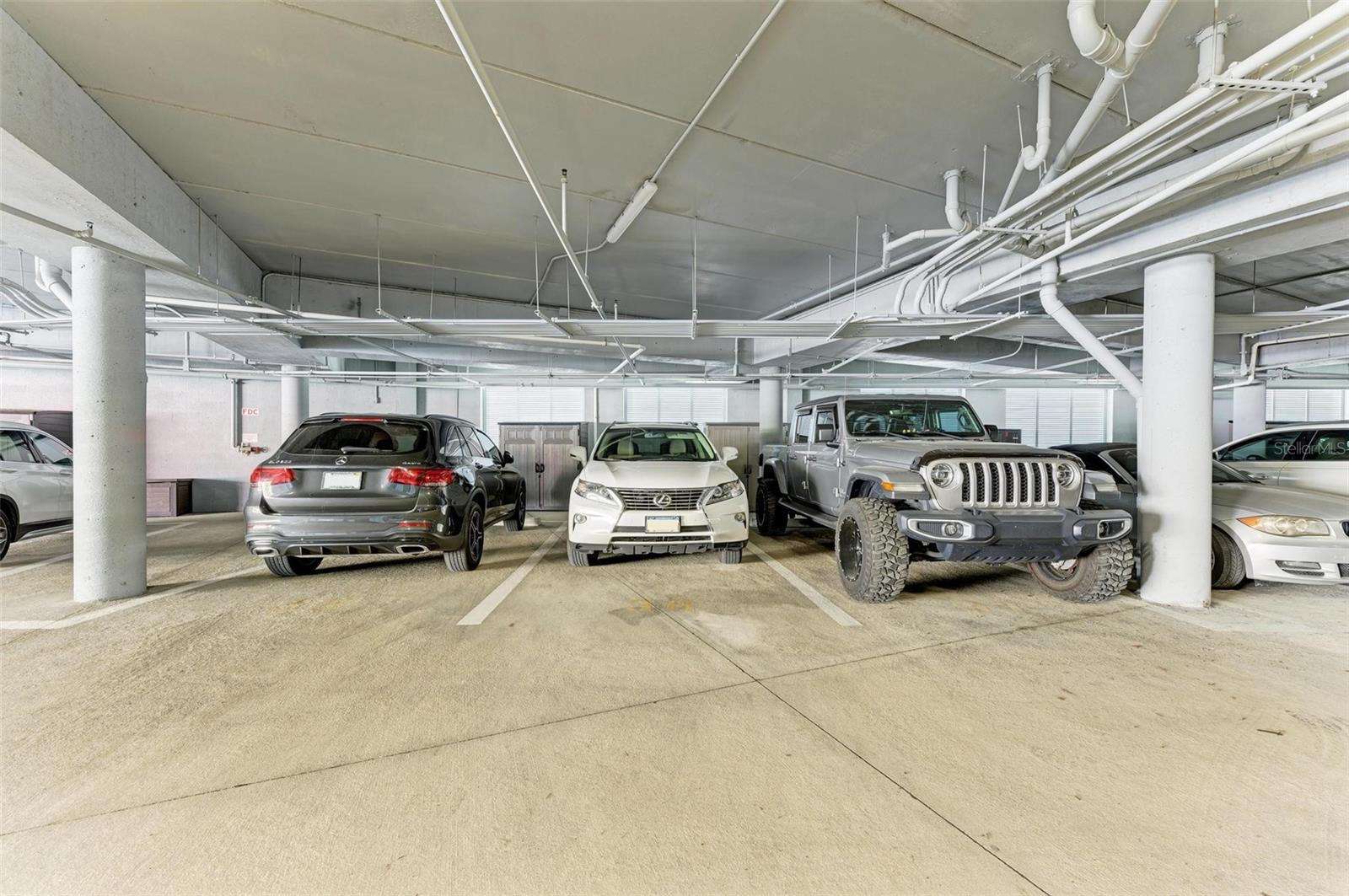 1425 PARK BEACH CIR #1311