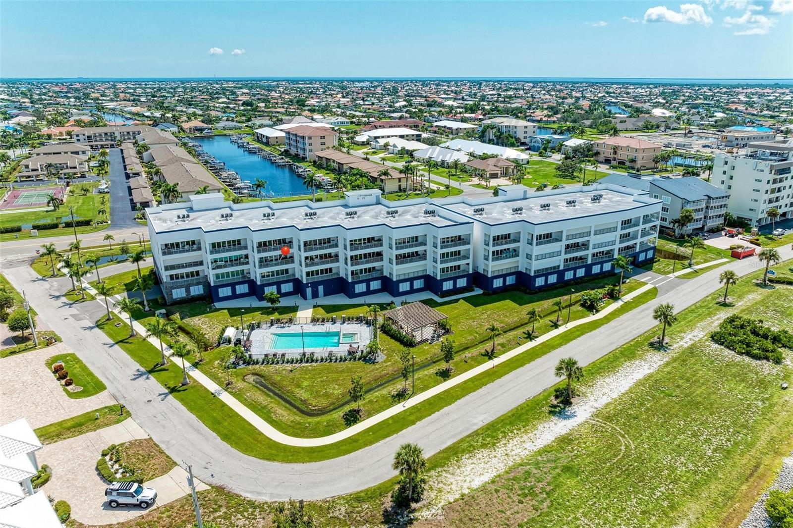 1425 PARK BEACH CIR #1311