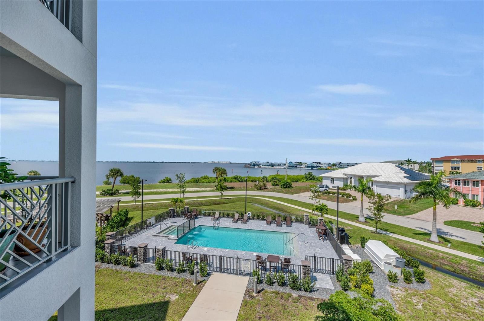 1425 PARK BEACH CIR #1311