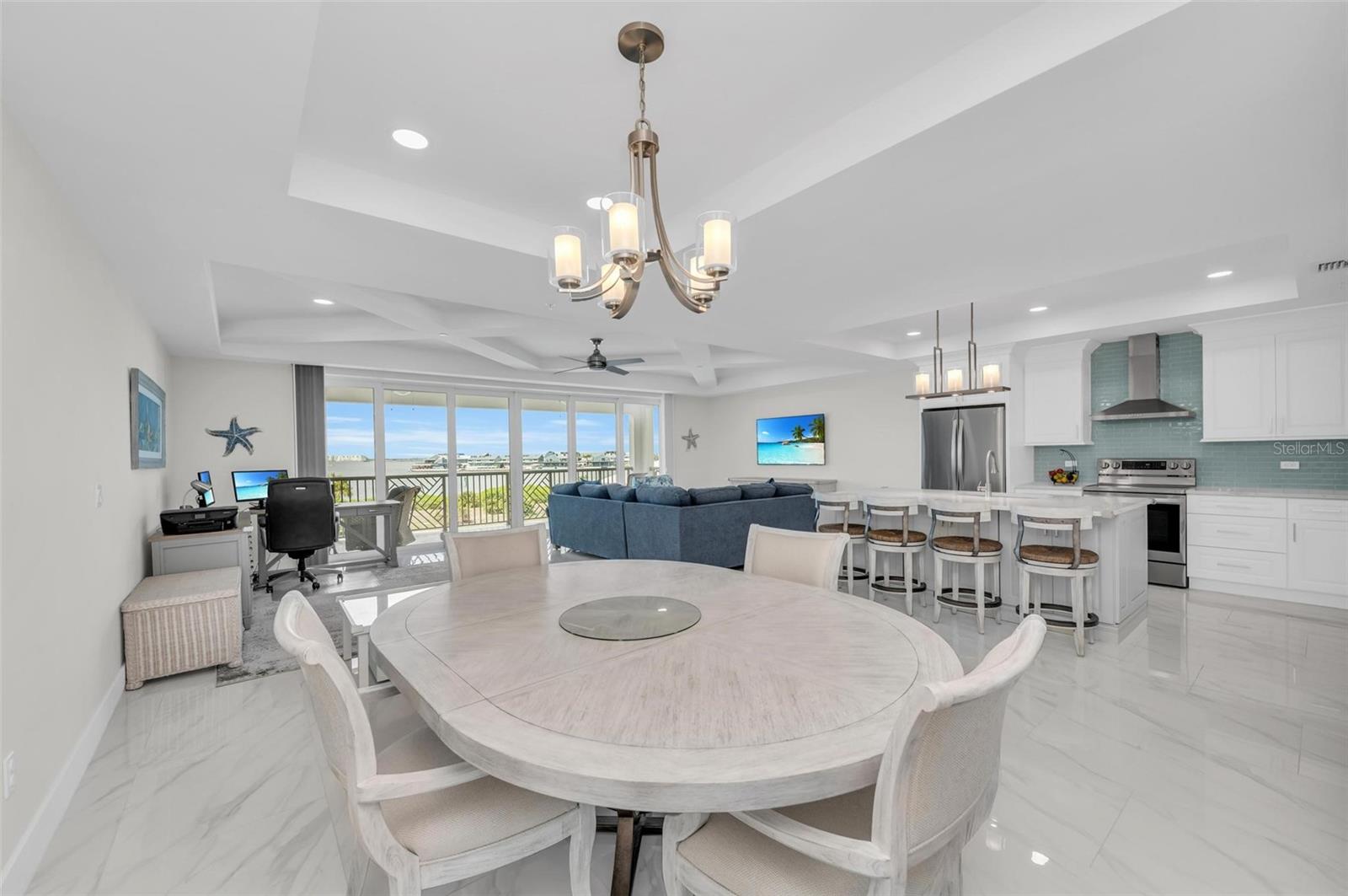 1425 PARK BEACH CIR #1311