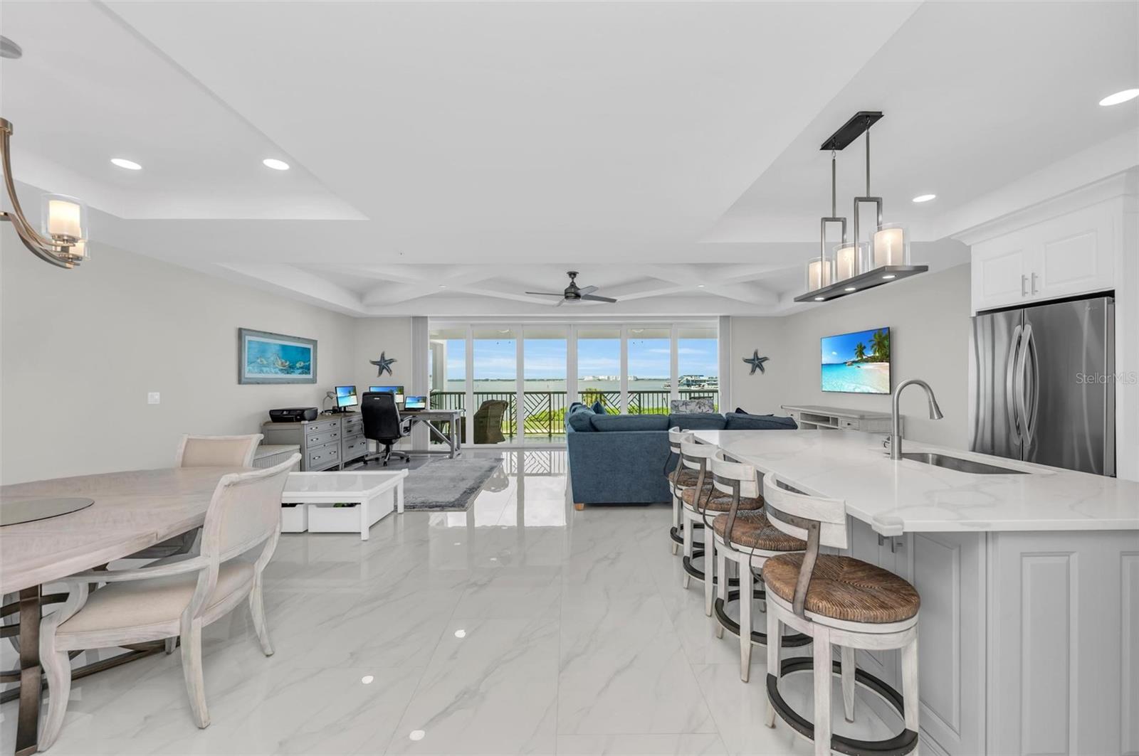 1425 PARK BEACH CIR #1311