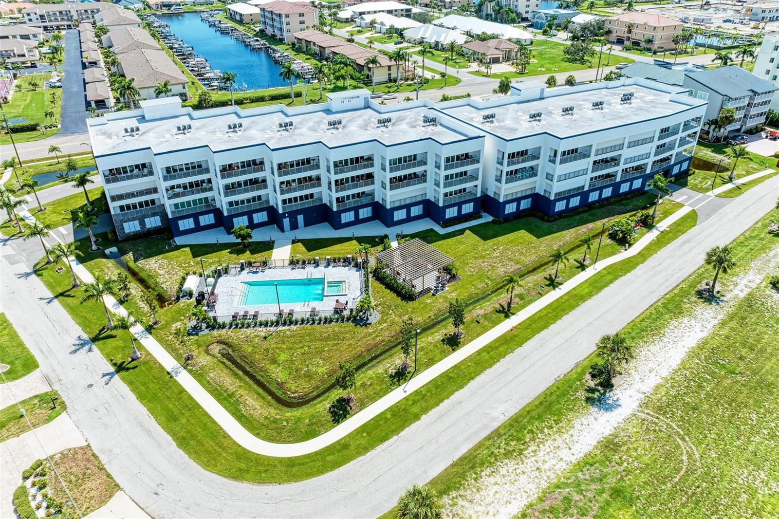 1425 PARK BEACH CIR #1311