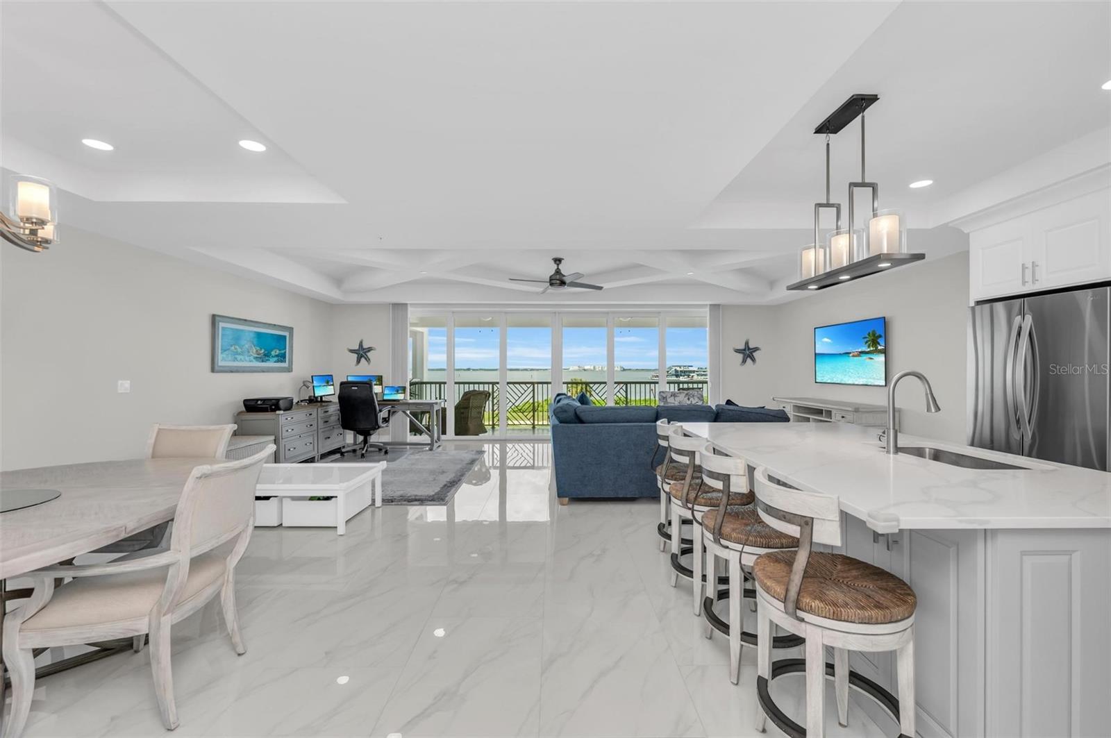 1425 PARK BEACH CIR #1311