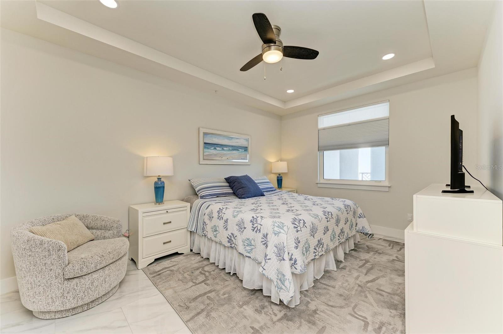 1425 PARK BEACH CIR #1311