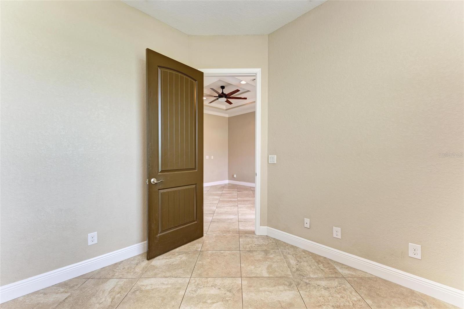 25557 DEEP CREEK BLVD