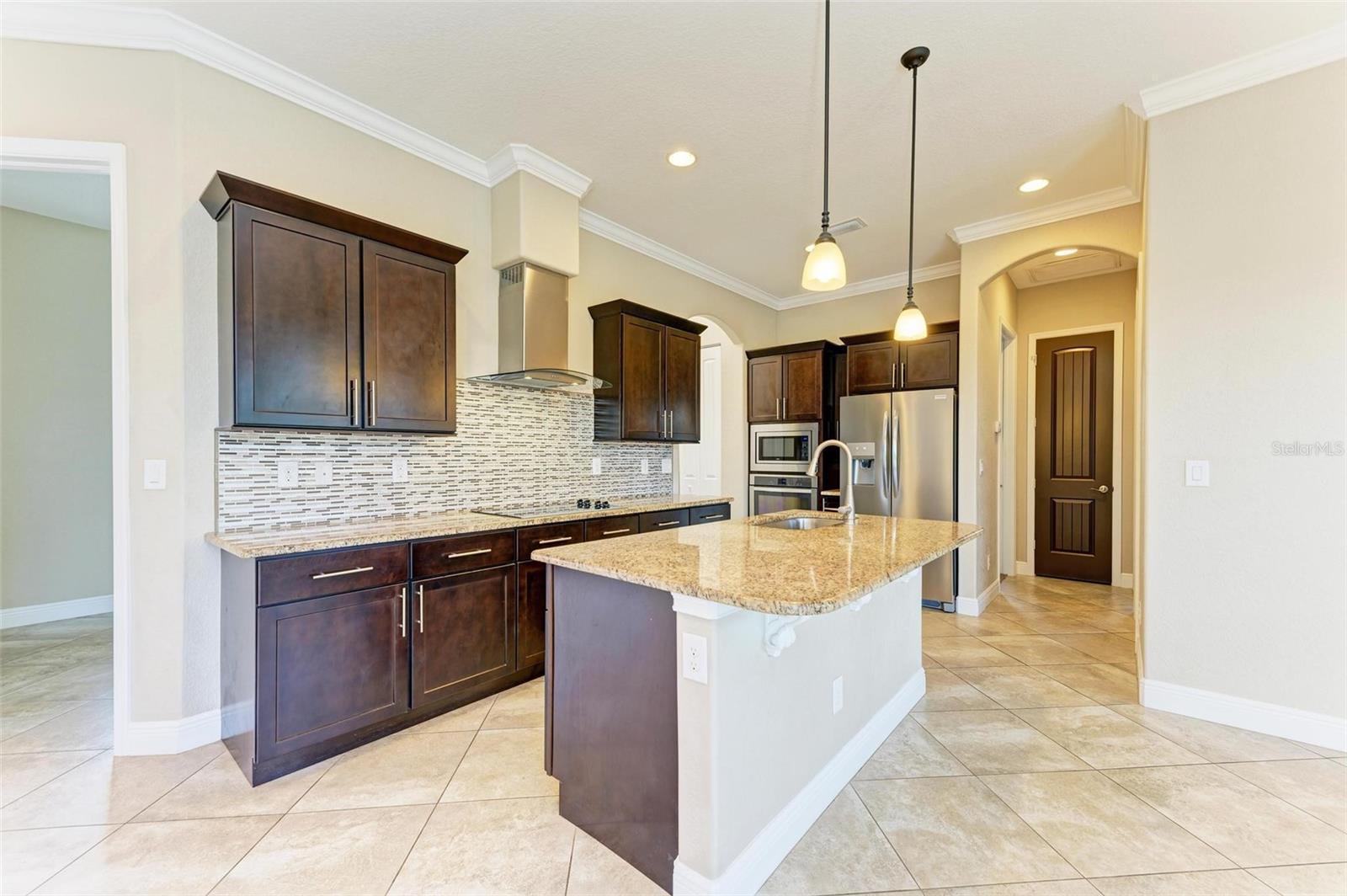 25557 DEEP CREEK BLVD