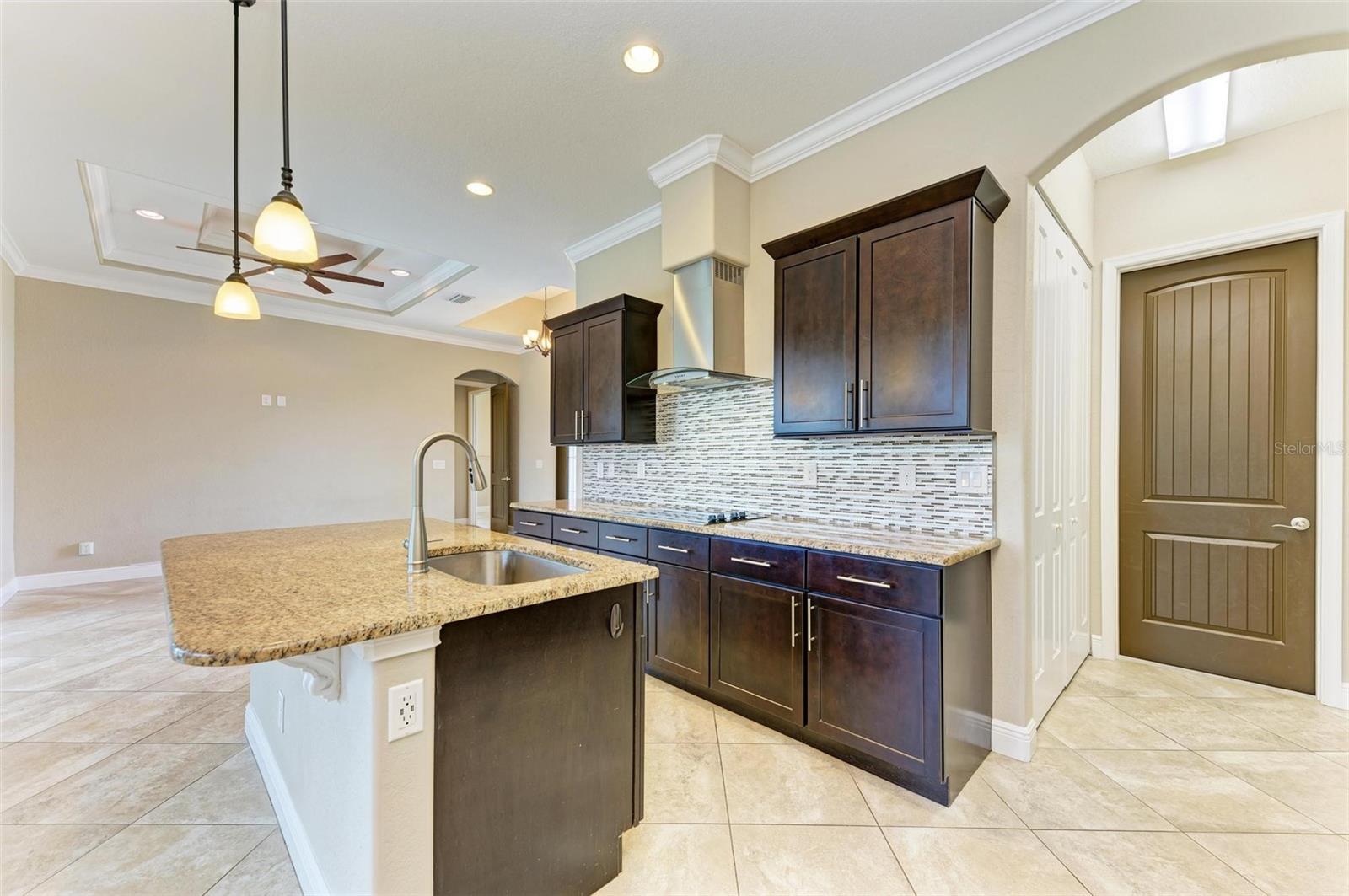 25557 DEEP CREEK BLVD