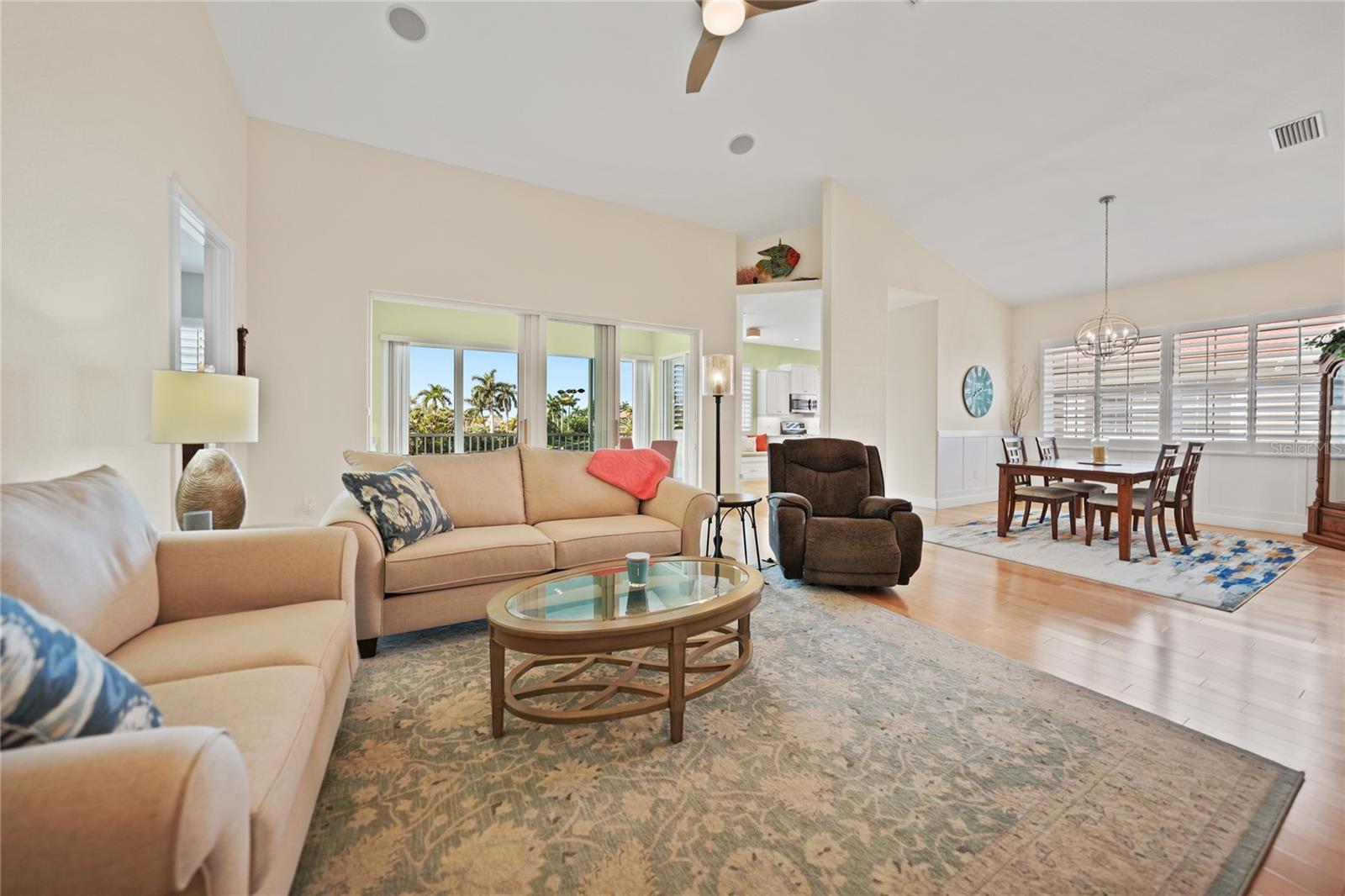 197 TROPICANA DR #1522