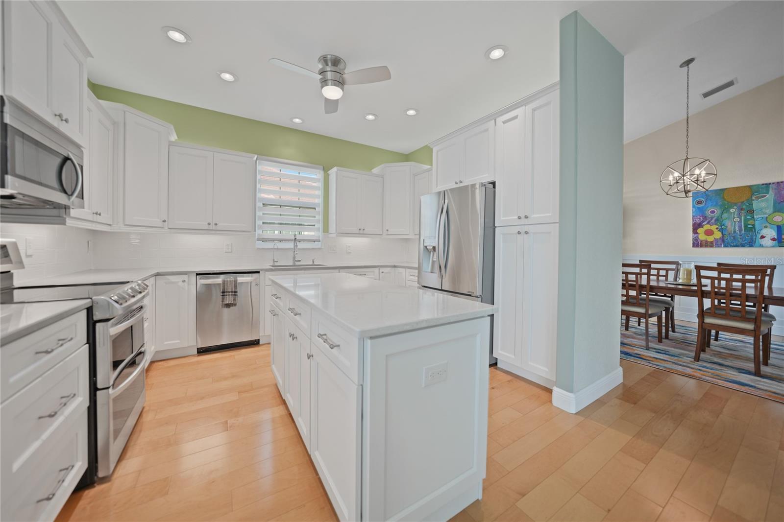 197 TROPICANA DR #1522