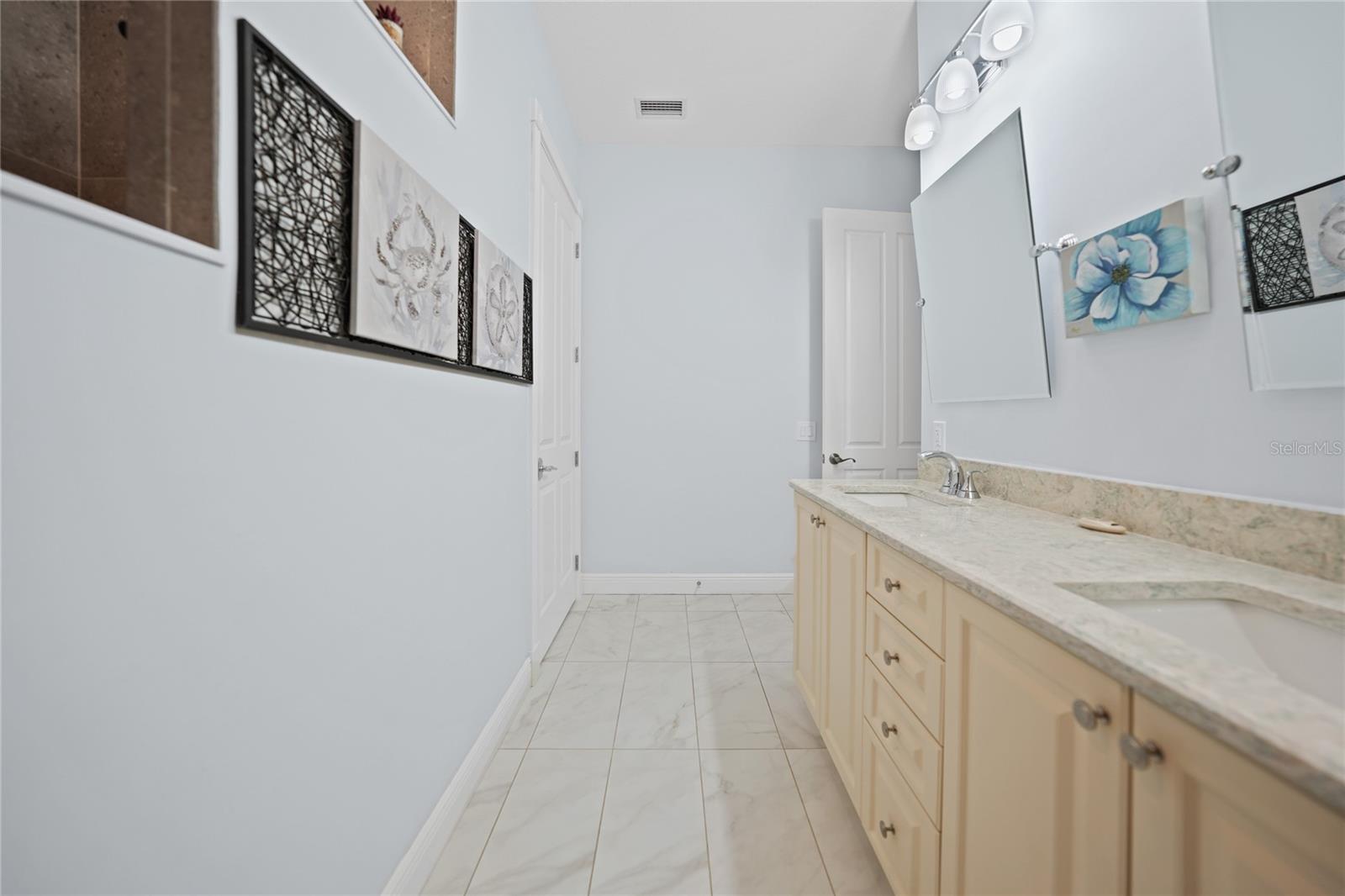 197 TROPICANA DR #1522