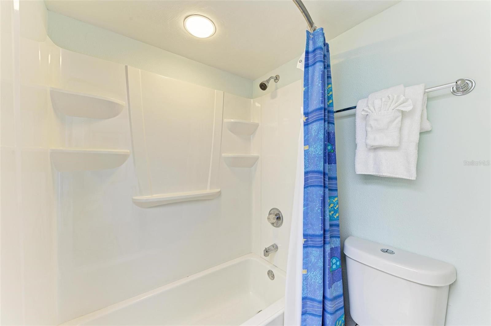 7446 PALM ISLAND DR #3524