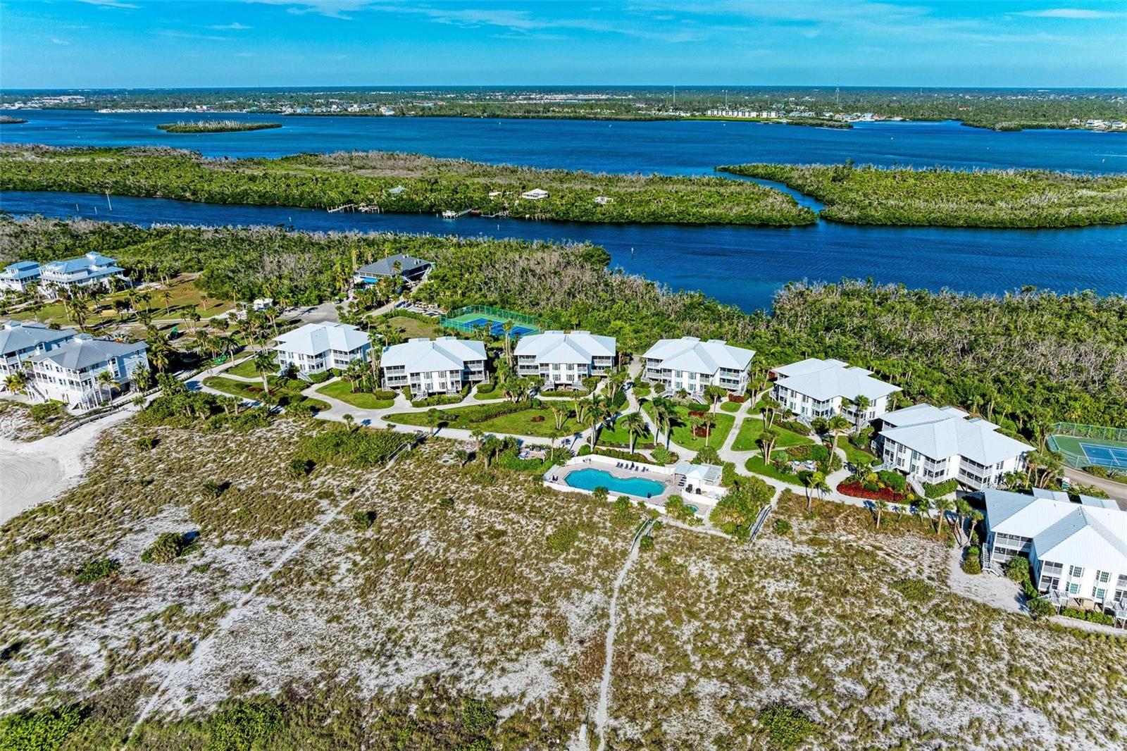 7446 PALM ISLAND DR #3524