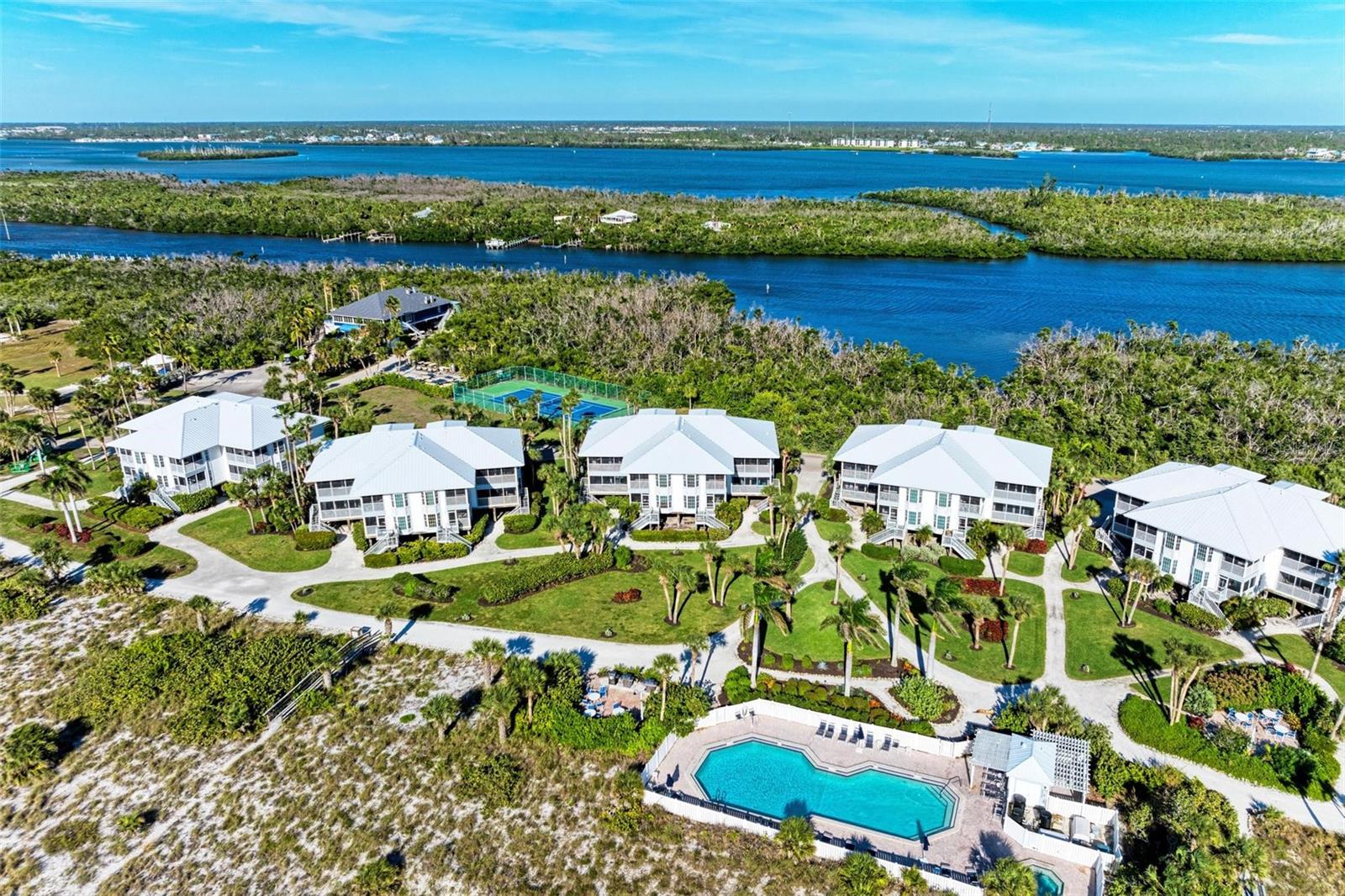 7446 PALM ISLAND DR #3524