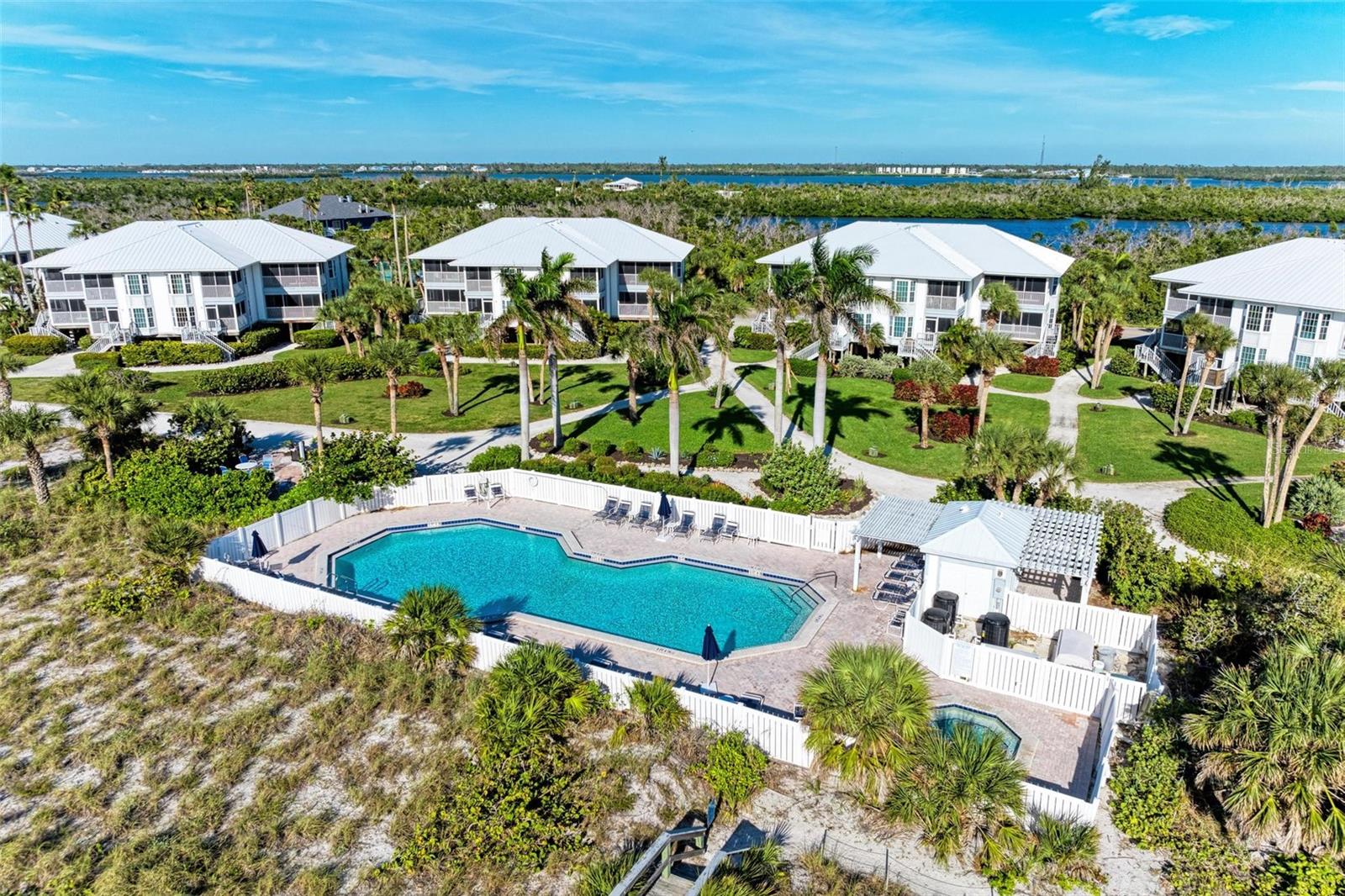 7446 PALM ISLAND DR #3524