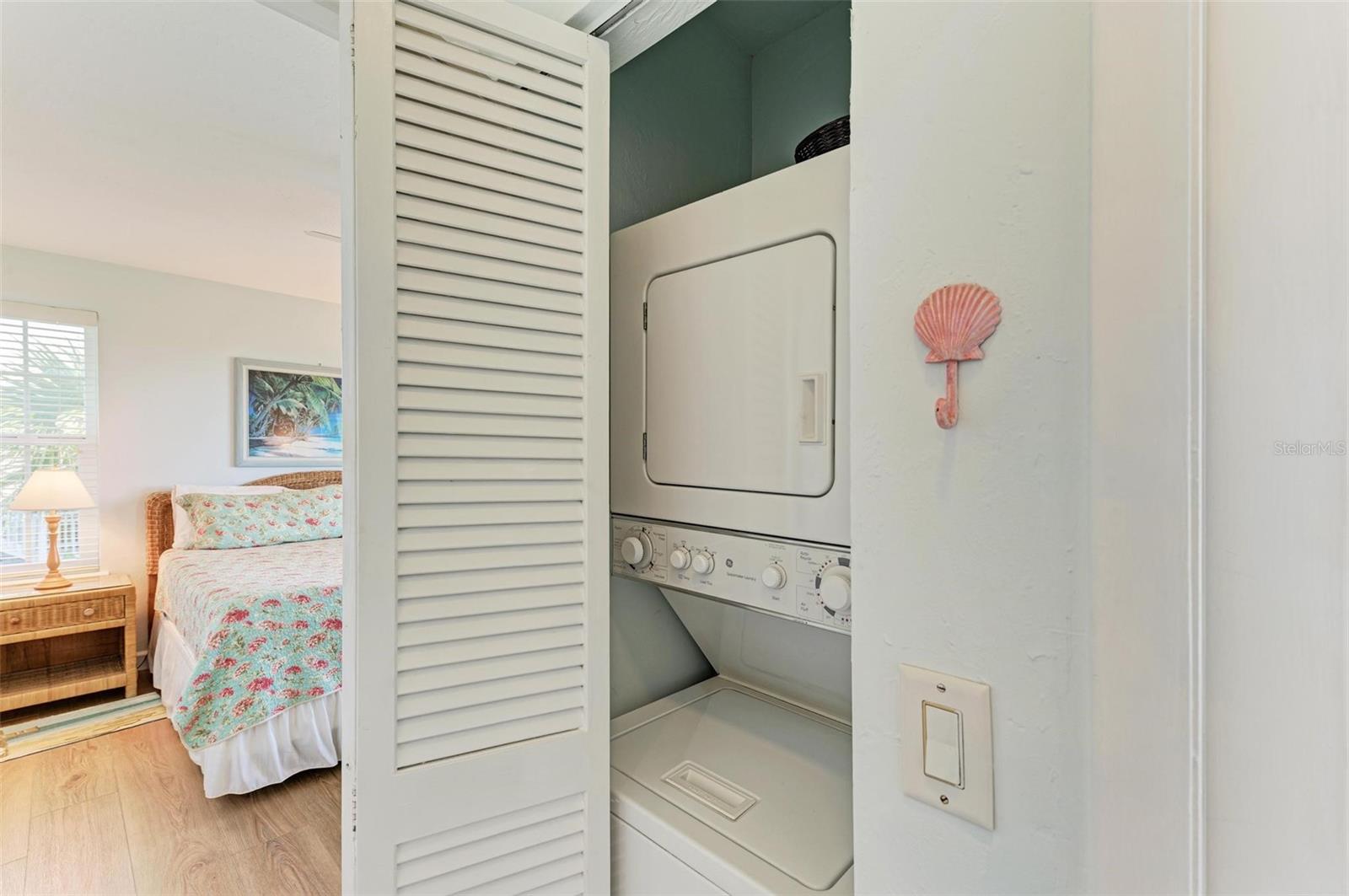 7446 PALM ISLAND DR #3524