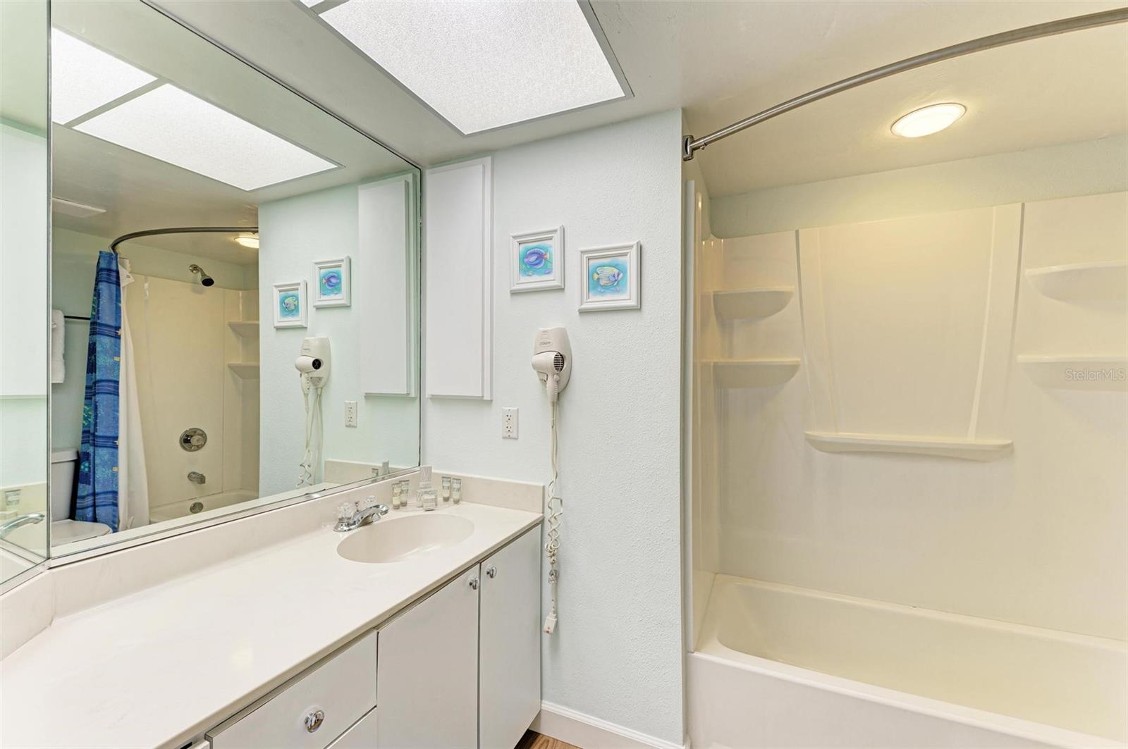 7446 PALM ISLAND DR #3524