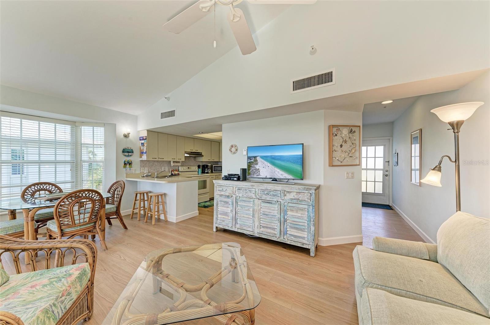 7446 PALM ISLAND DR #3524