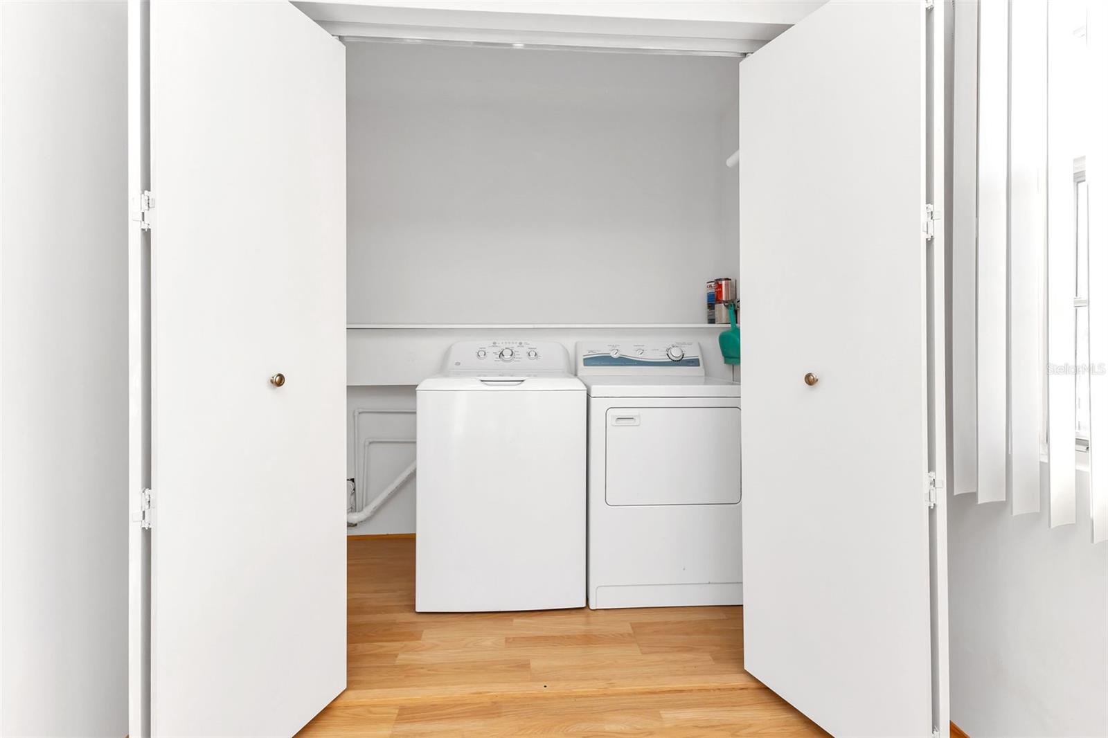 4158 TAMIAMI TRL #T6